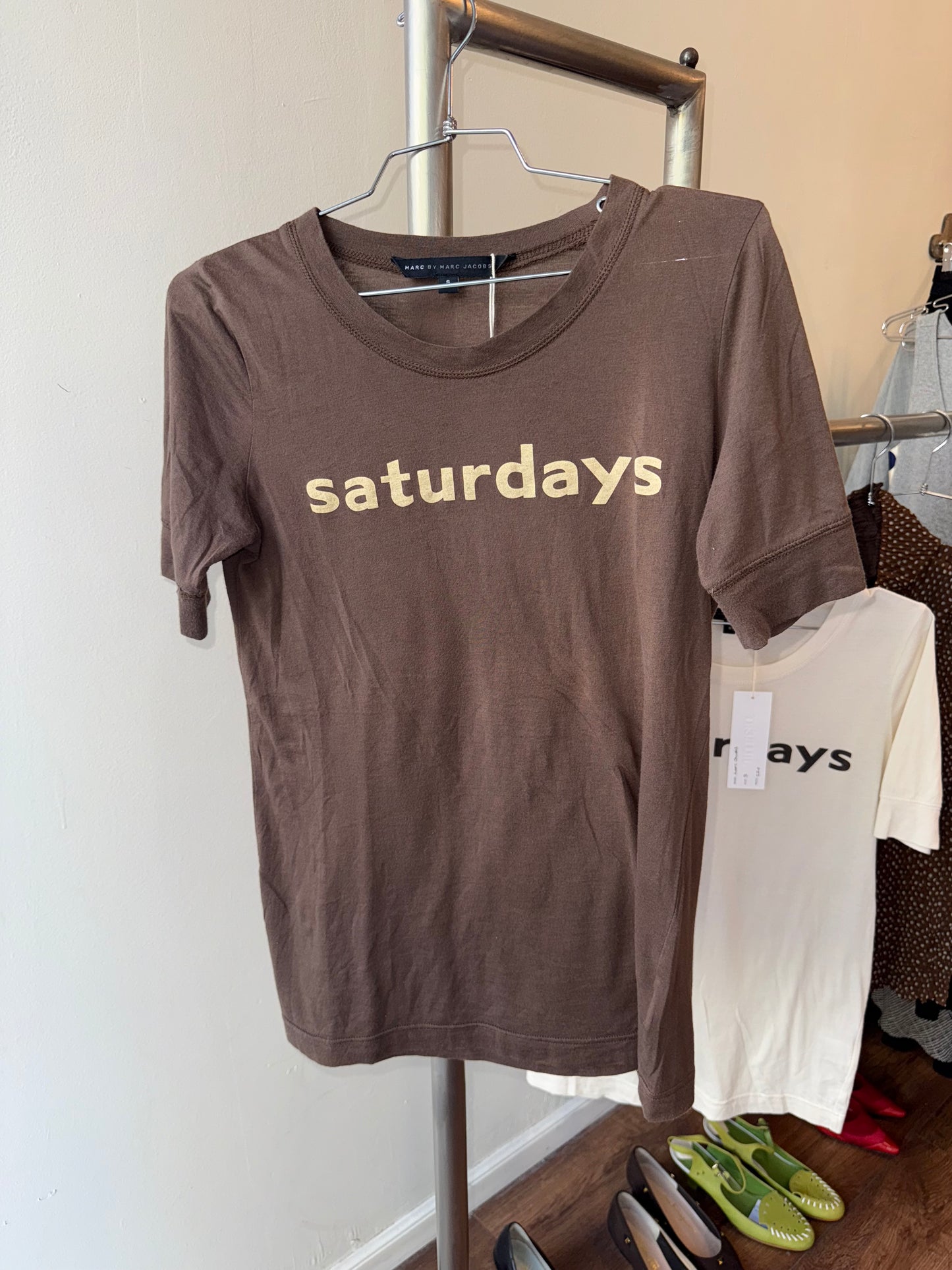 Marc By Marc Jacobs Saturdays Tee (Brown)