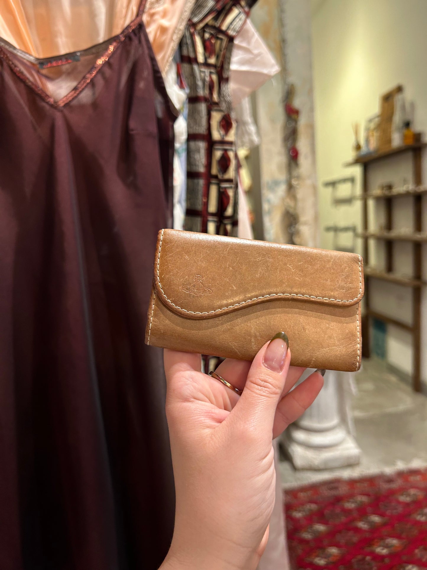 VIVIENNE WESTWOOD light brown key wallet 🔑