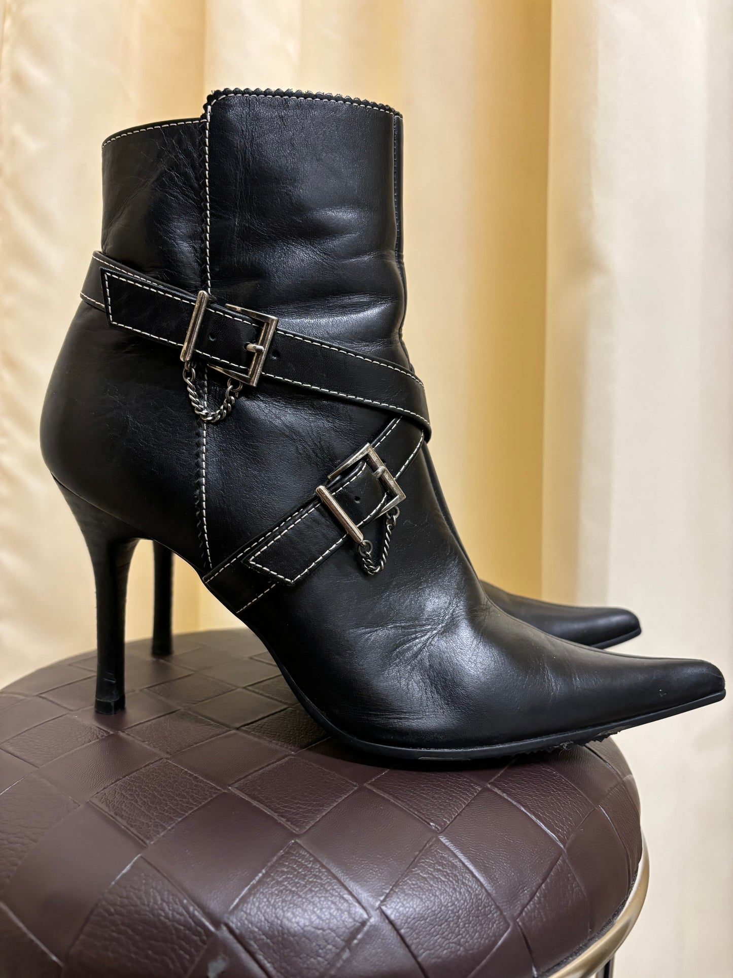 DIANA heeled boots