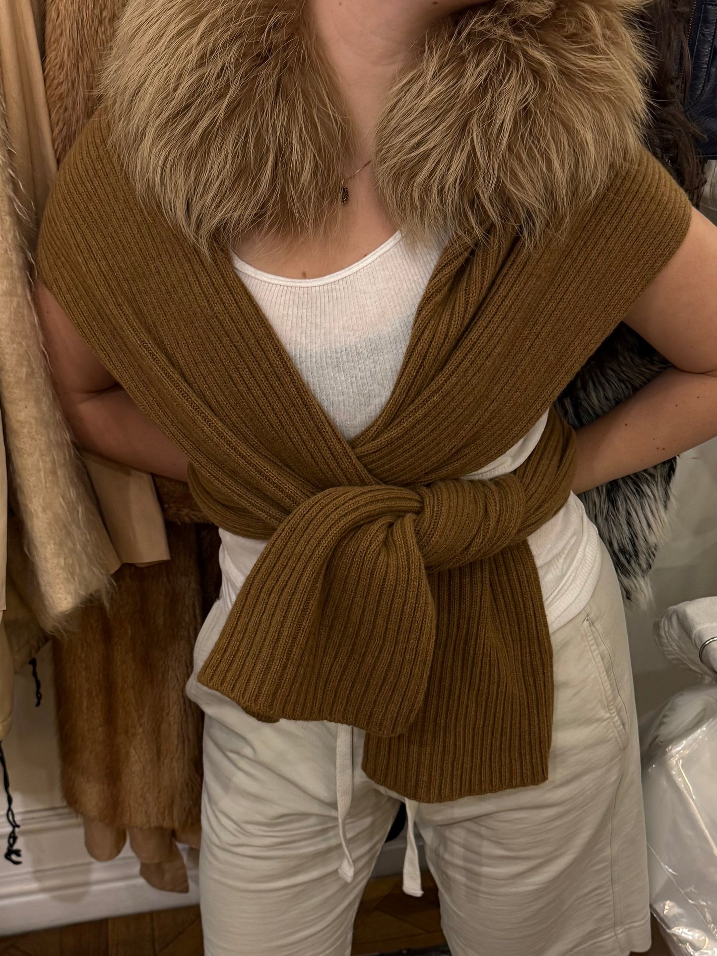 Max Mara Wool Scarf Fur Collar - Image 10