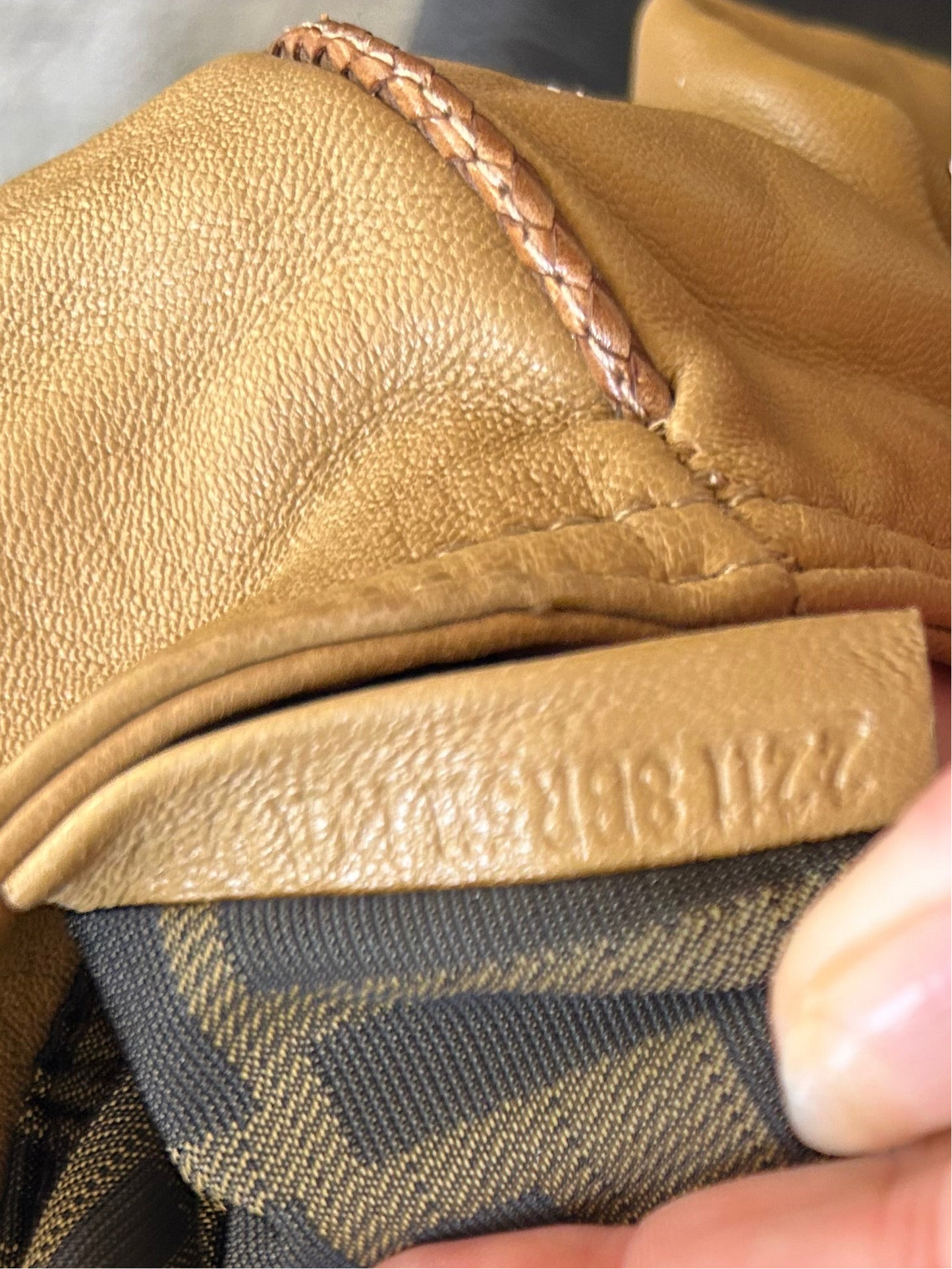 FENDI large brown lambskin spy bag šµš»