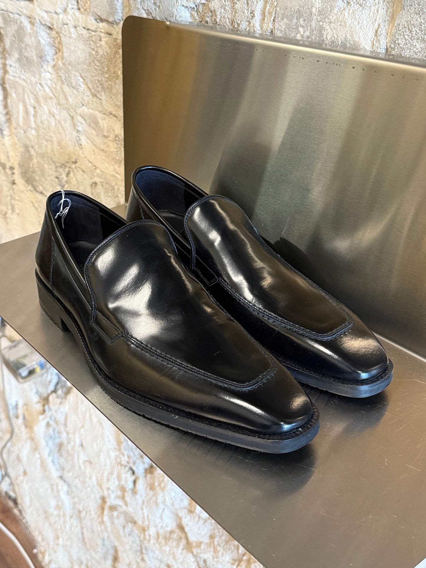 Burberry glossy leather square-toe loafers 39