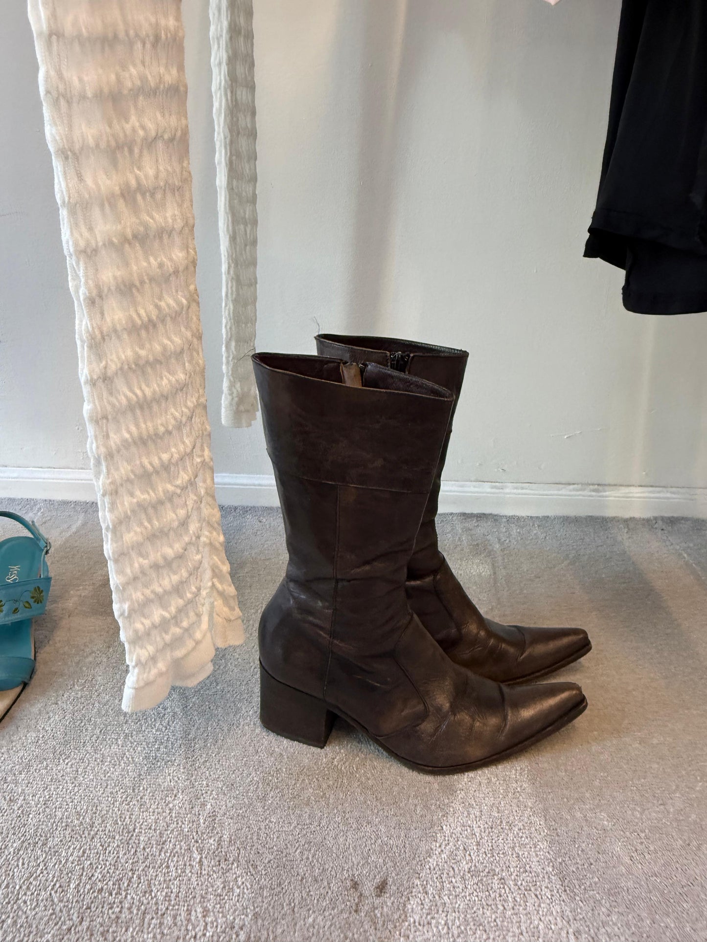 Vivien Lee Pointy Boots