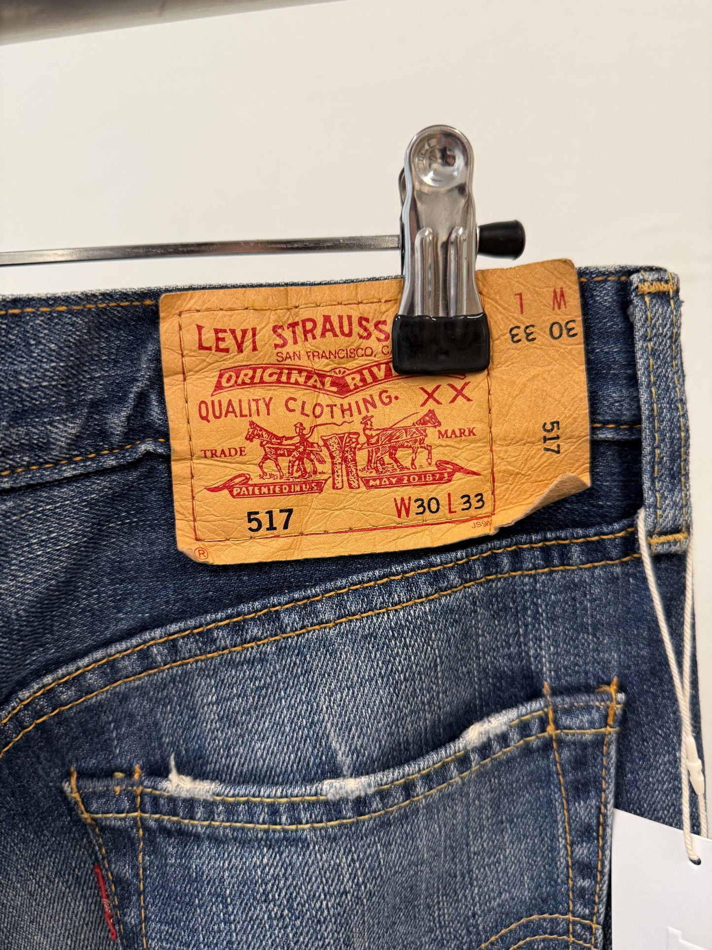 Levi’s 517 Bootcut Jeans early 2000s