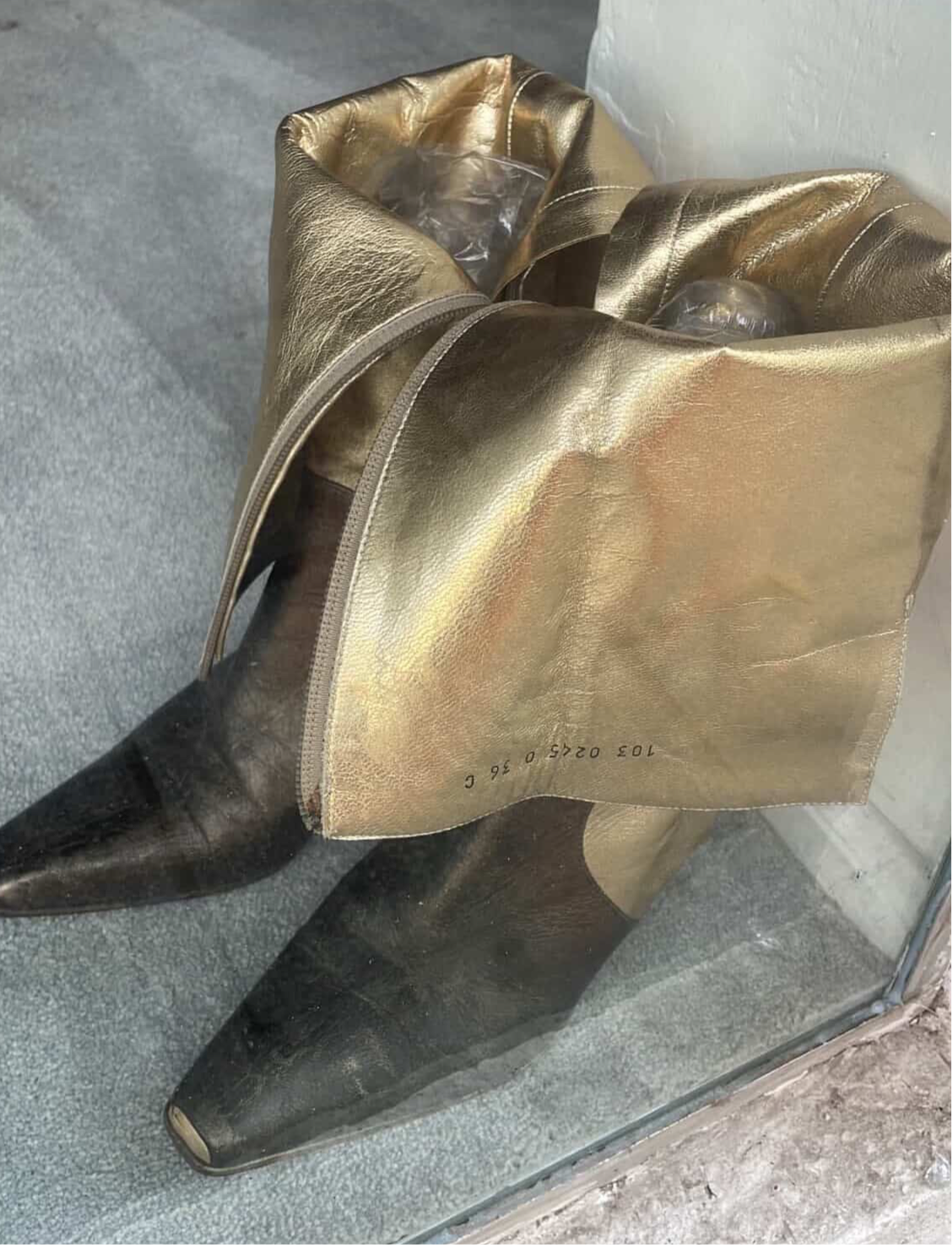 Gucci by Tom Ford - “museum piece” Fall 2000 Metallic Boots 36