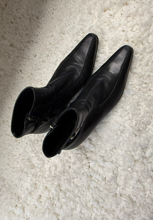 Prada sport Kitten-Heel Ankle Boots 36.5
