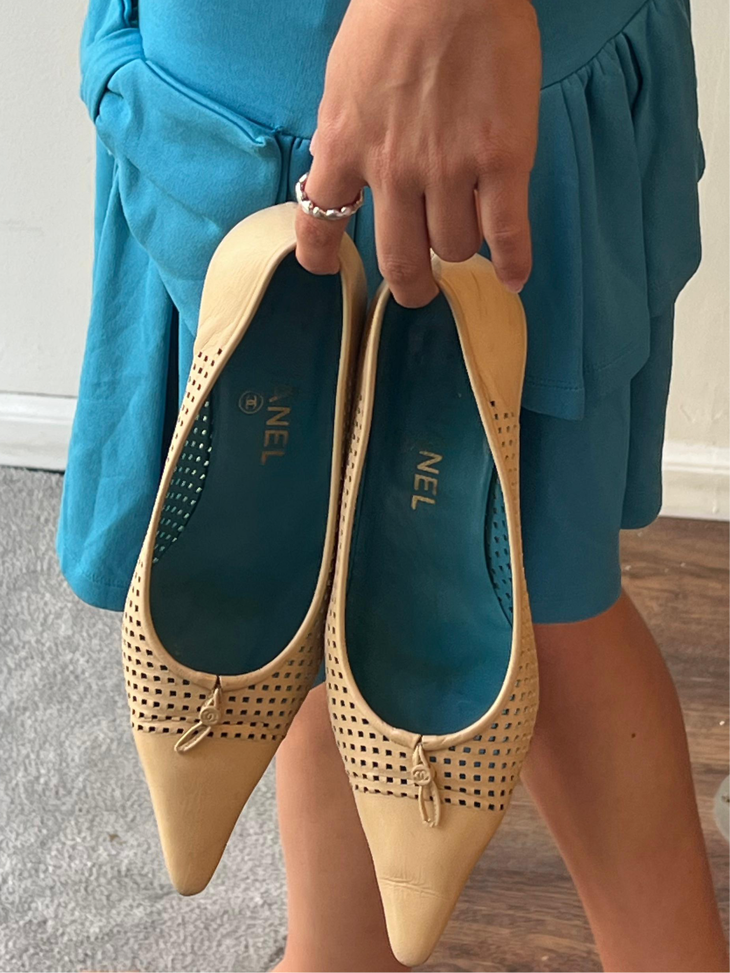 Chanel Pointed Toe Kitten Heels 36.5