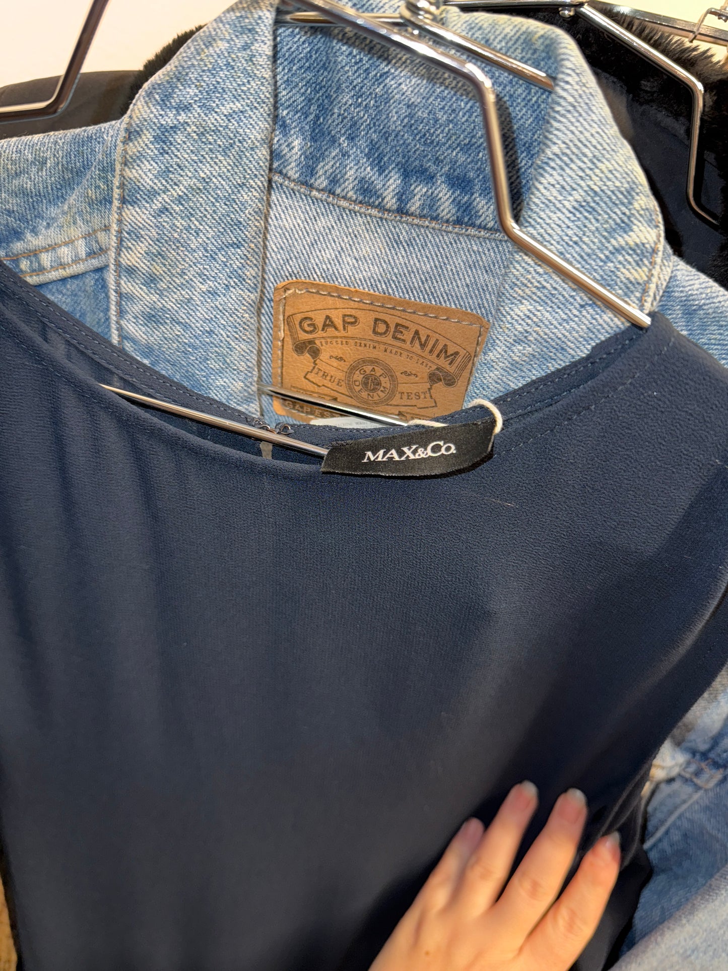 Max&Co. Sleeveless Minimal dress