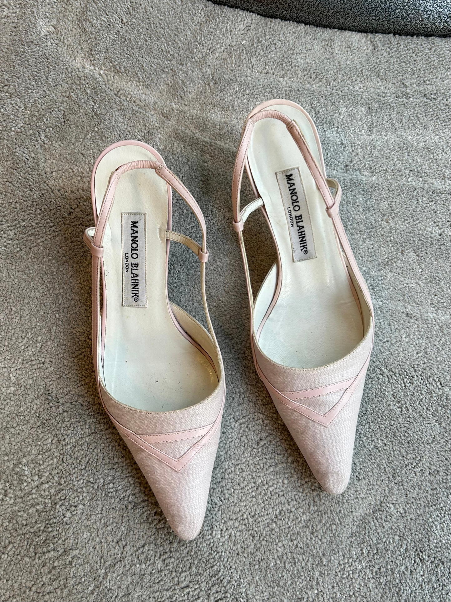 Manolo Blahnik blush slingback pumps