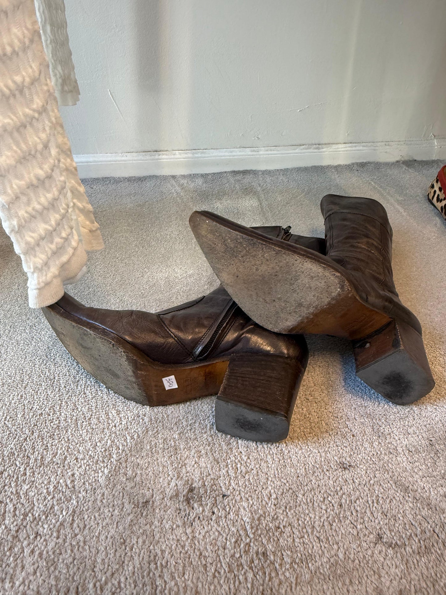 Vivien Lee Pointy Boots