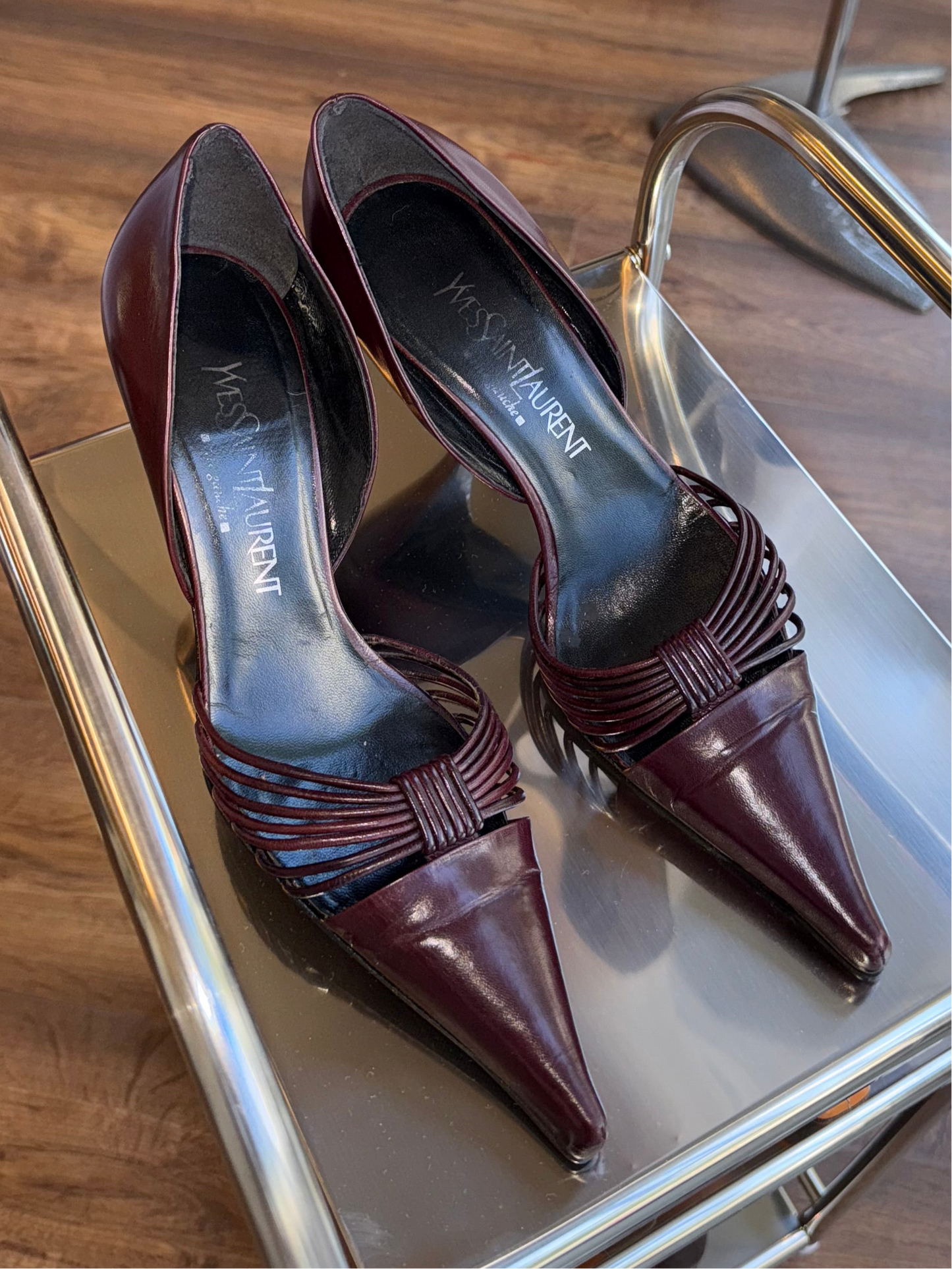 Yves Saint Laurent 90׳s pumps