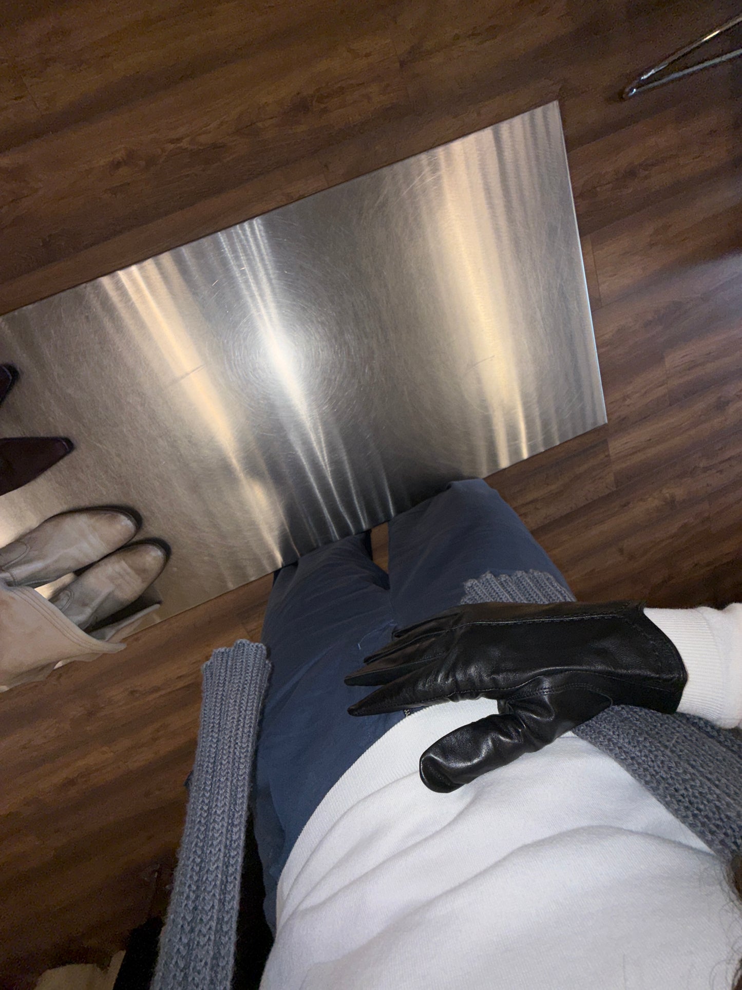 Vintage black leather gloves