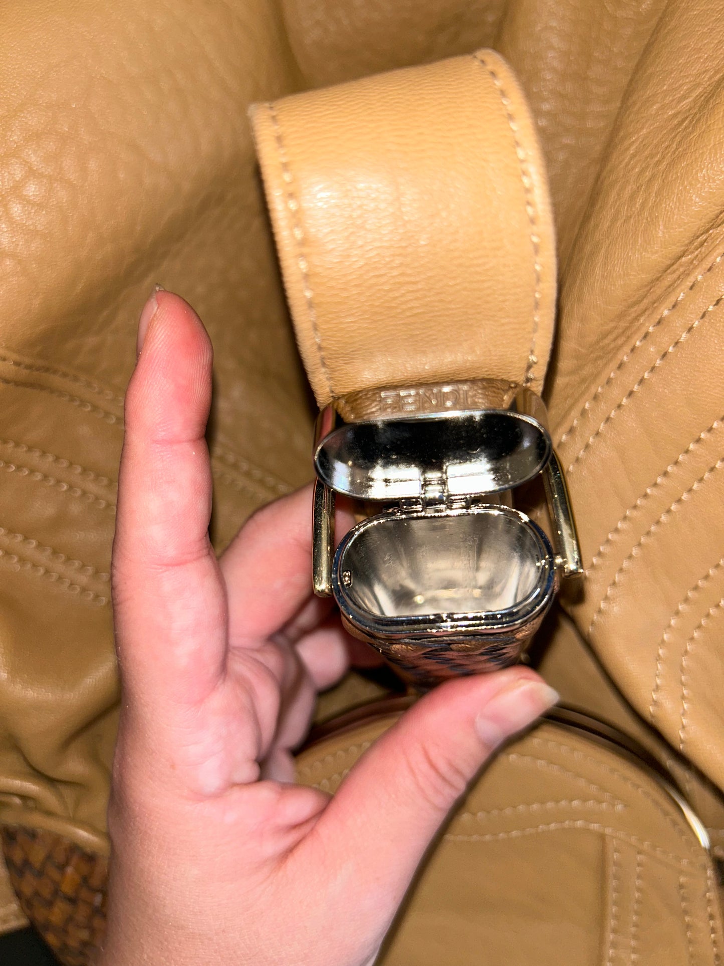 FENDI large brown lambskin spy bag šµš»