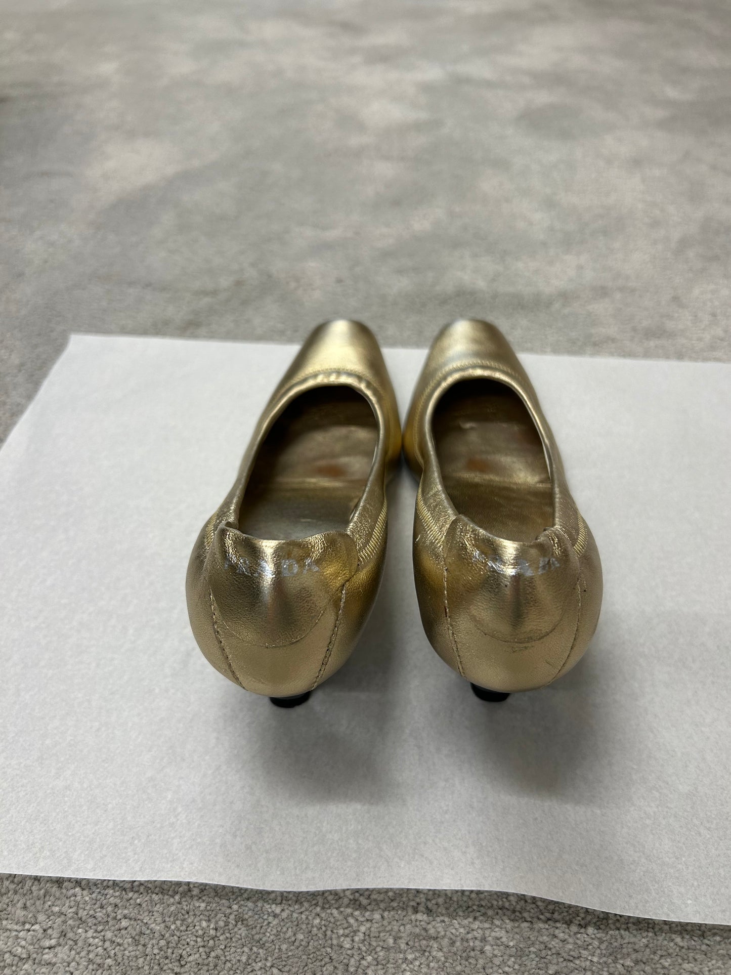 1990s PRADA gold kitten heels 36 EU