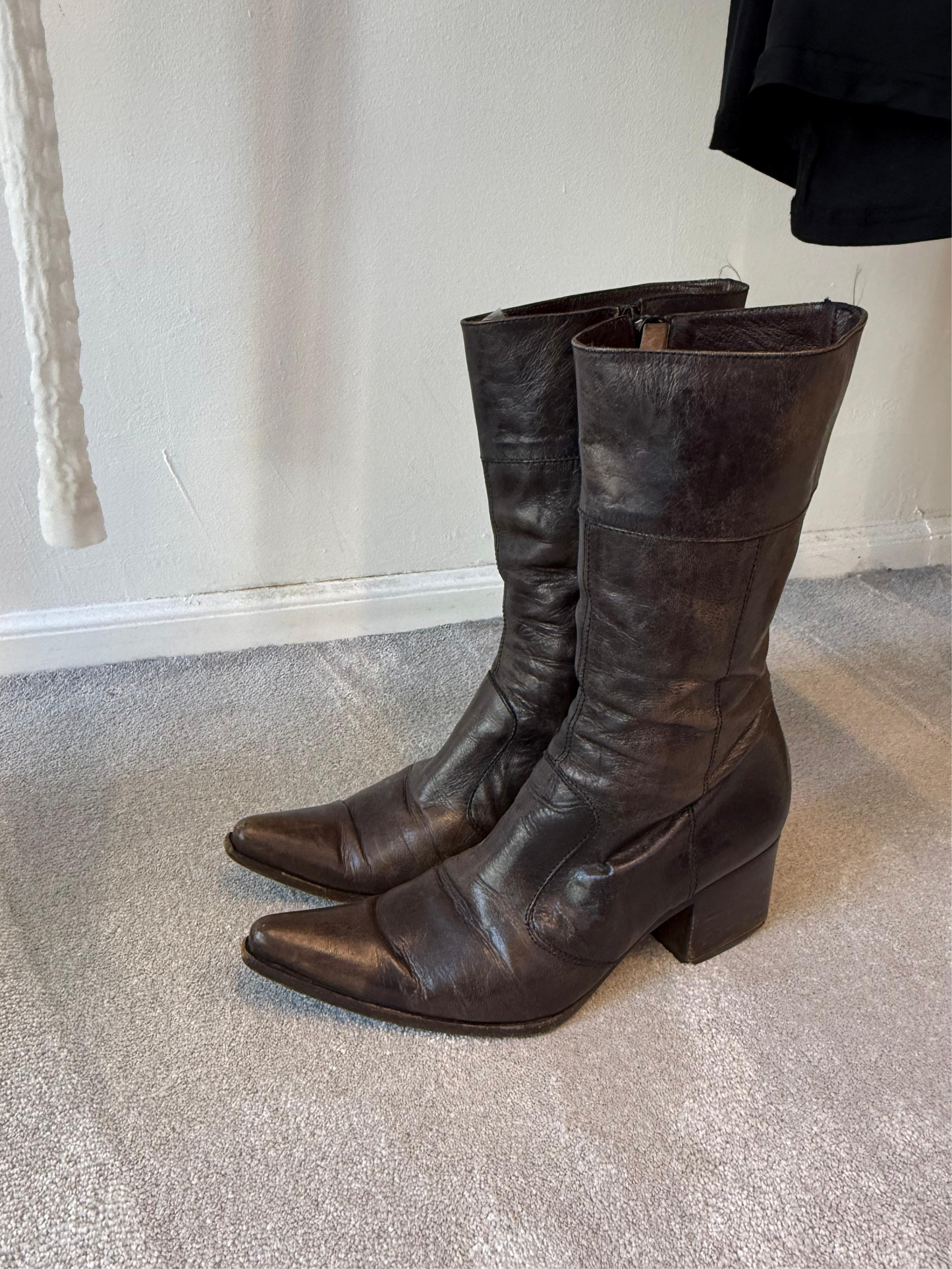 Vivien Lee Pointy Boots