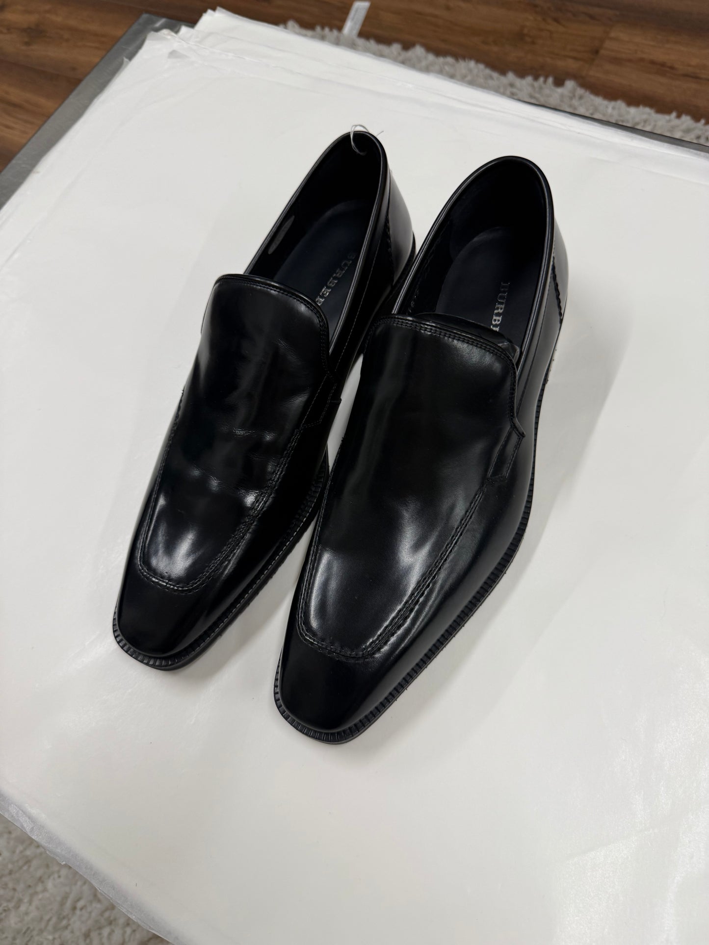 Burberry glossy leather square-toe loafers 39