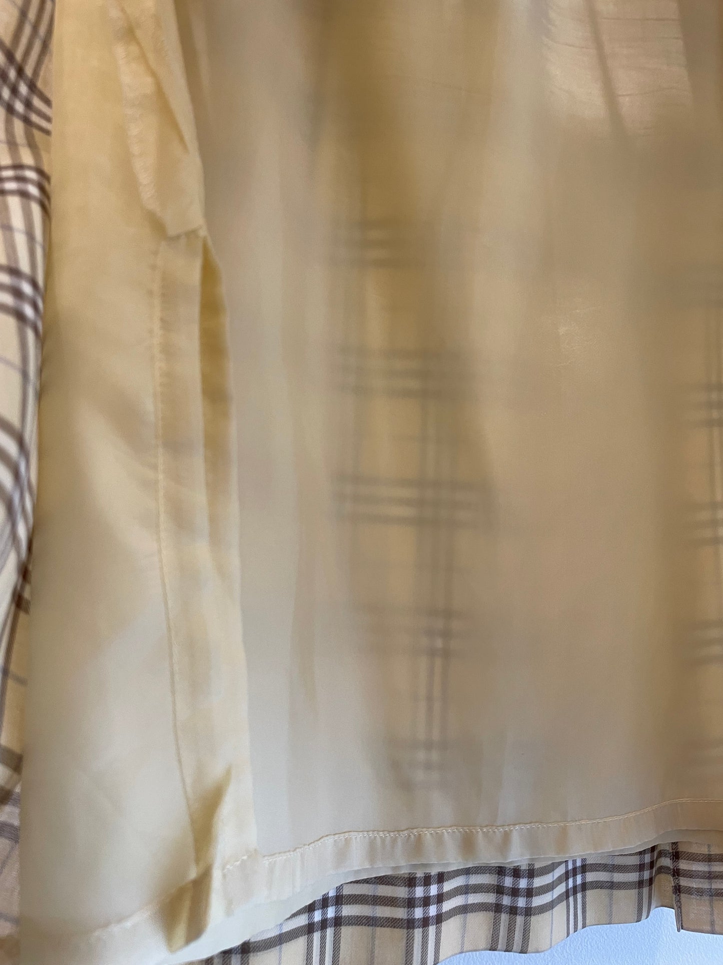 BURBERRY’S plaid skirt