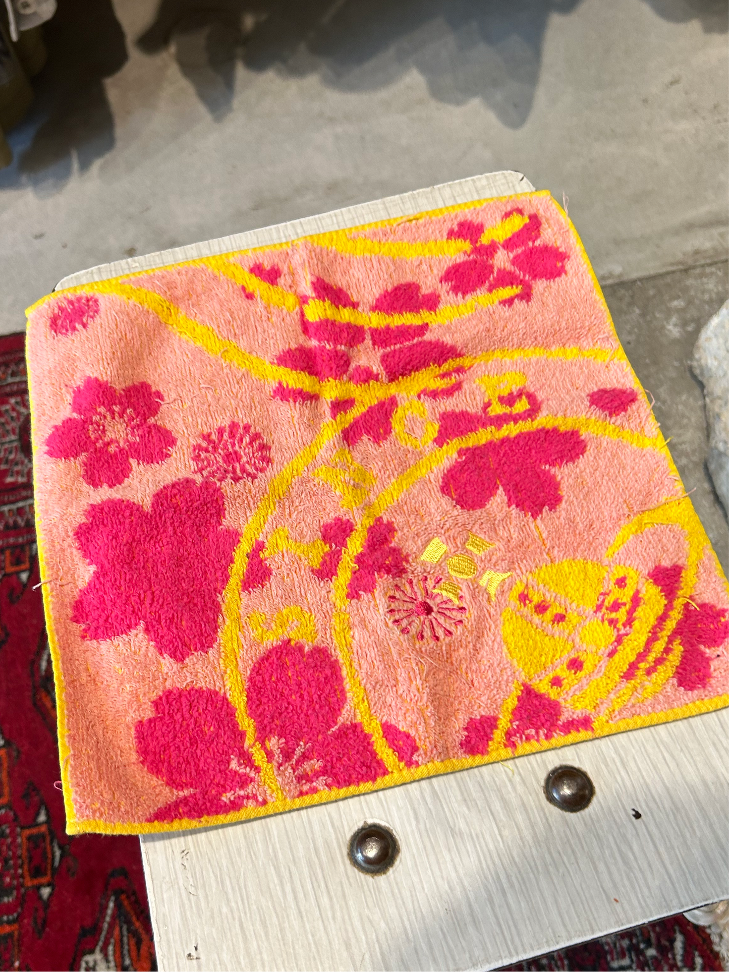 Vivienne yellow pink small towel