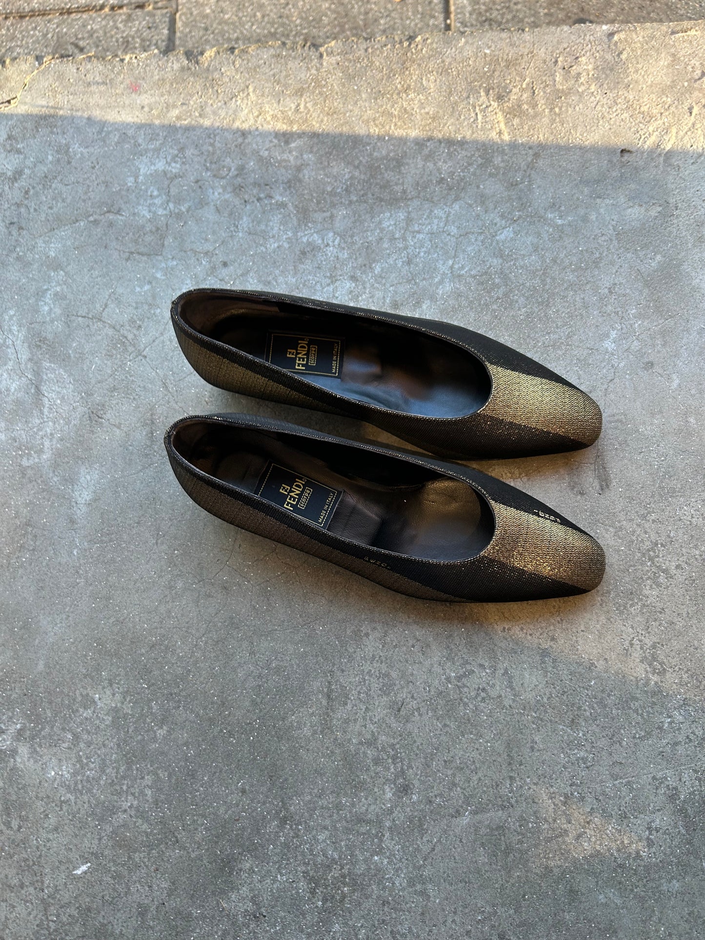 FENDI 90’s golden flats 36.5 EU