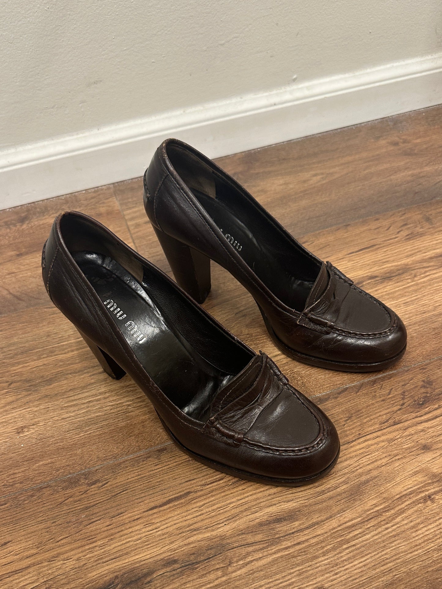 Miu Miu 2000s leather loafer heels 39