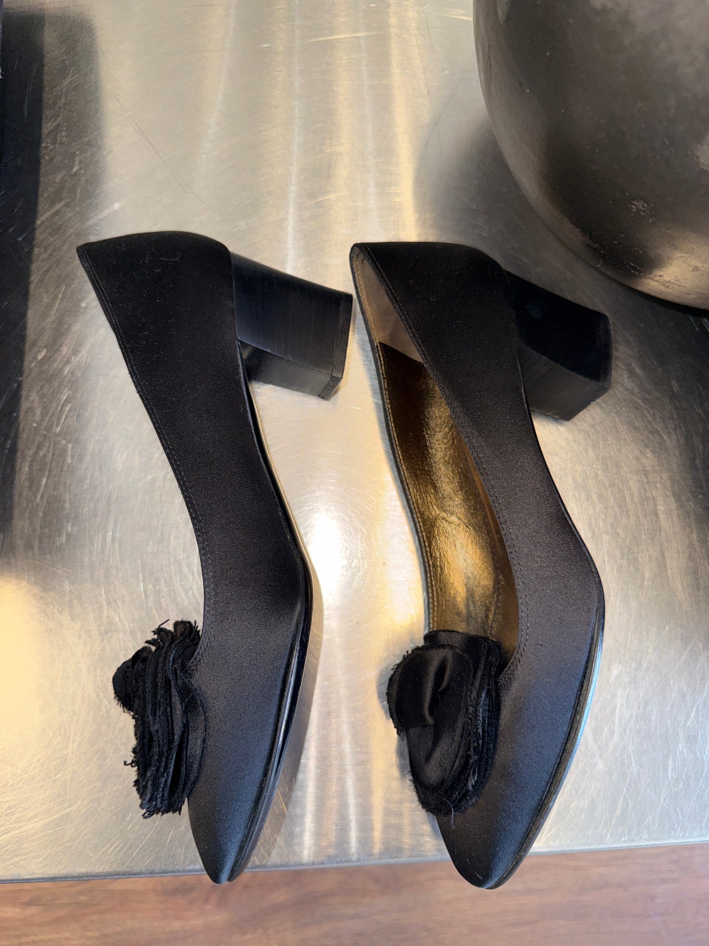 Lanvin Black Satin Heels Sculptural Flower 38