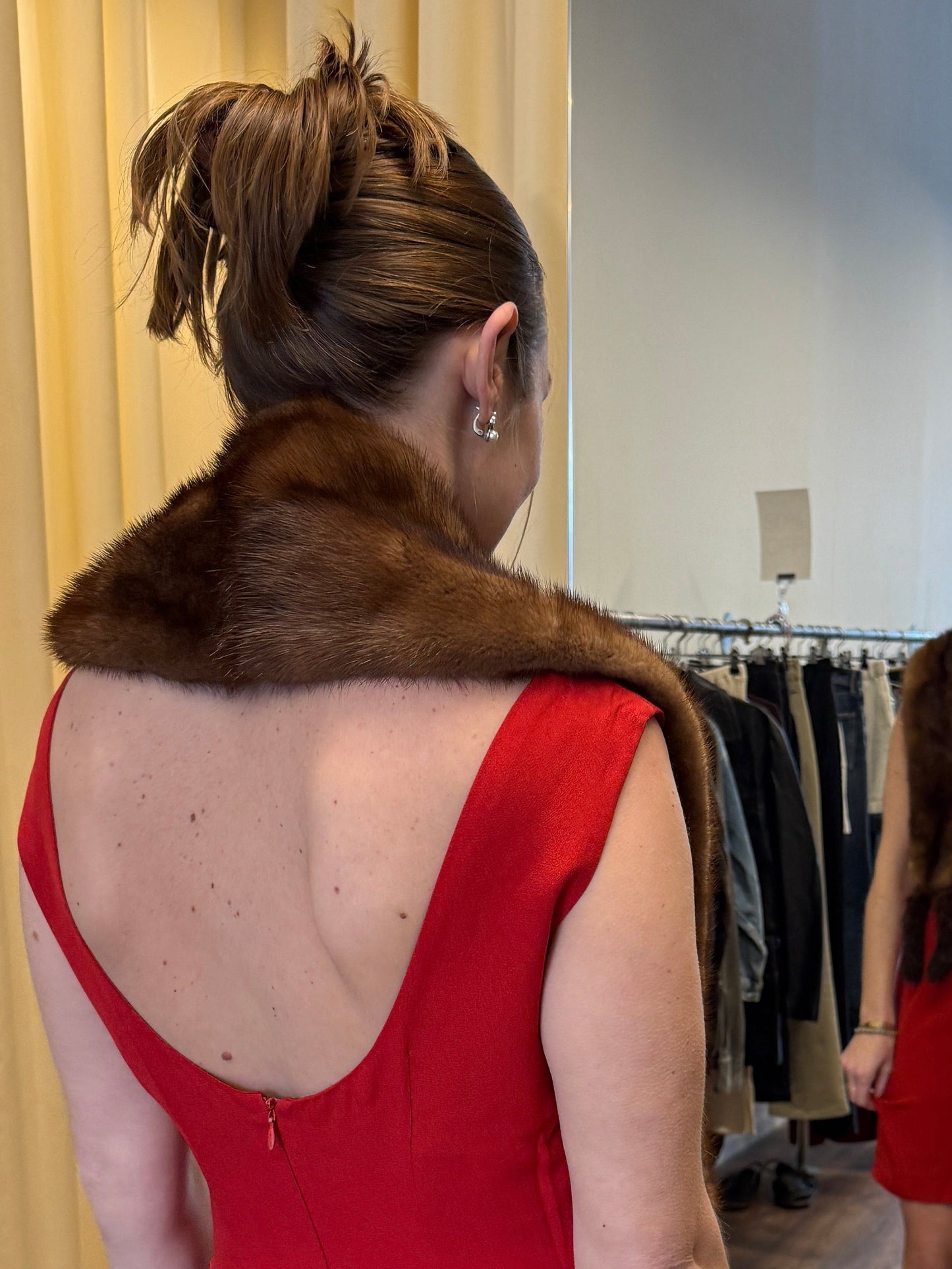 Silver Blu mink fur collar scarf