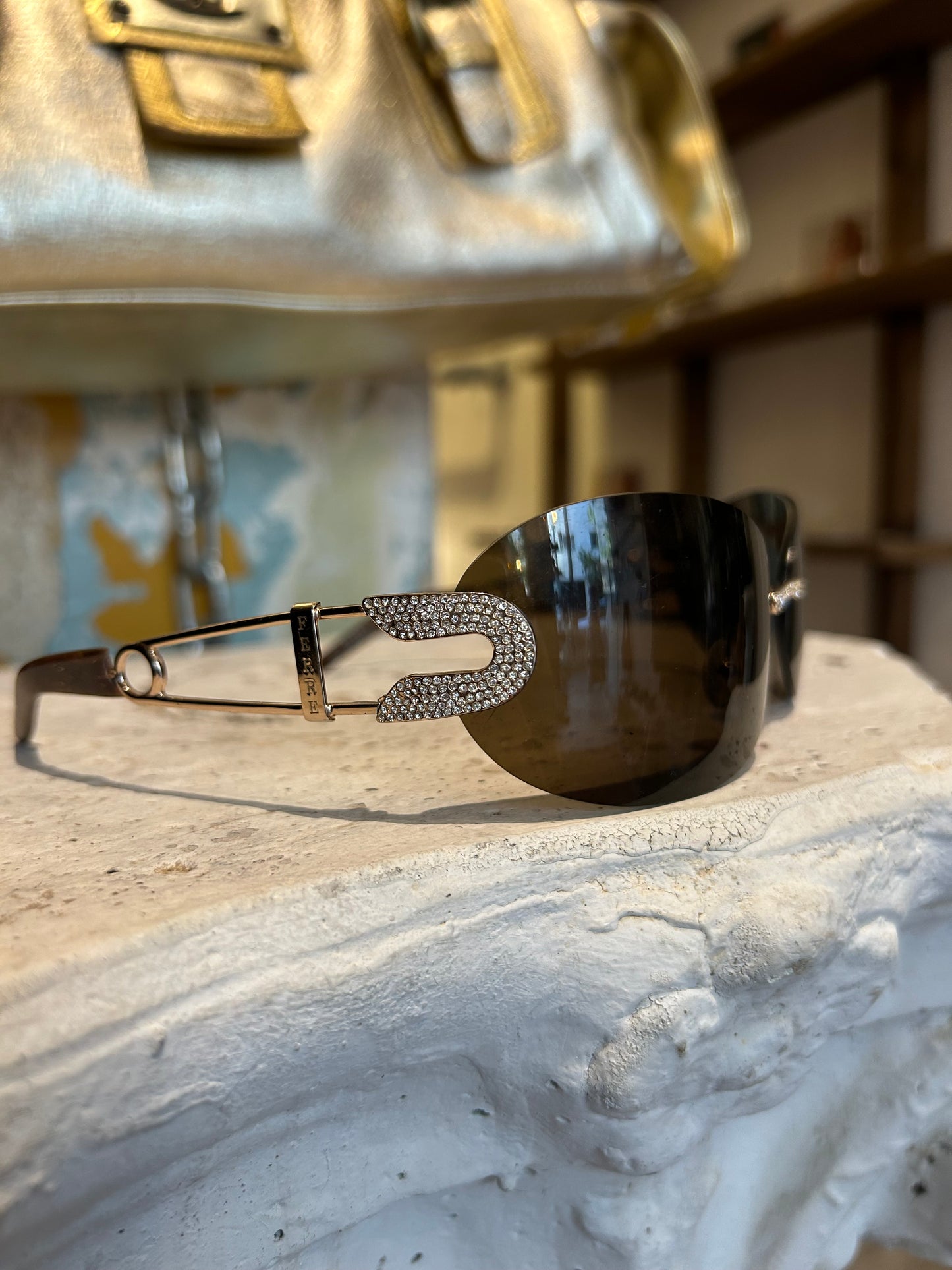 Gianfranco Ferrè swarovski safety pin gold sunglasses 🧷