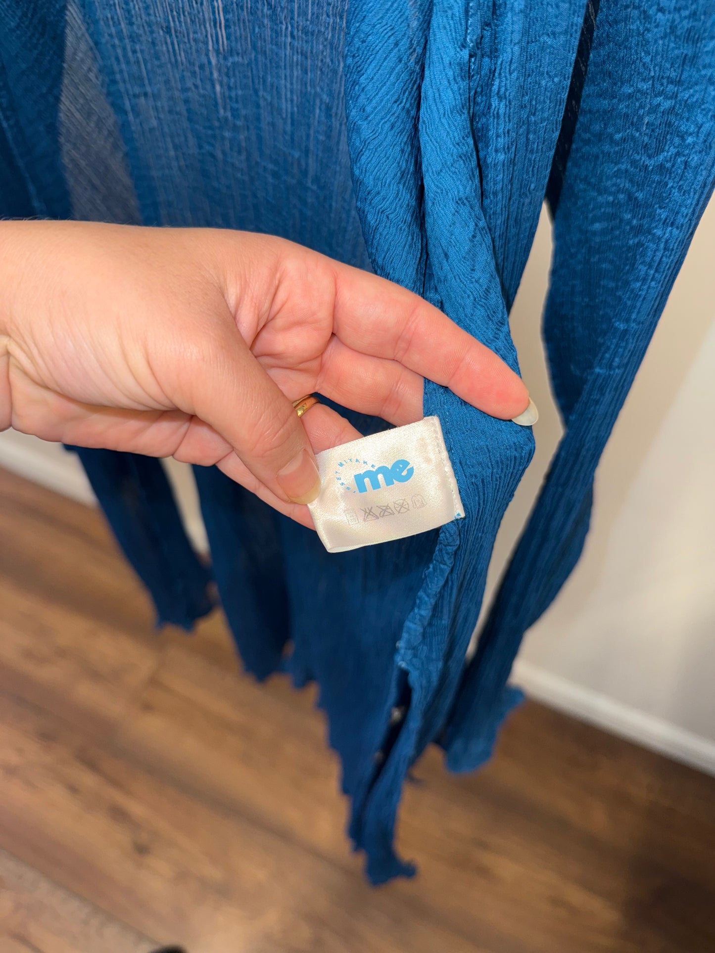 Issey Miyake me Crinkled Open Top 2013