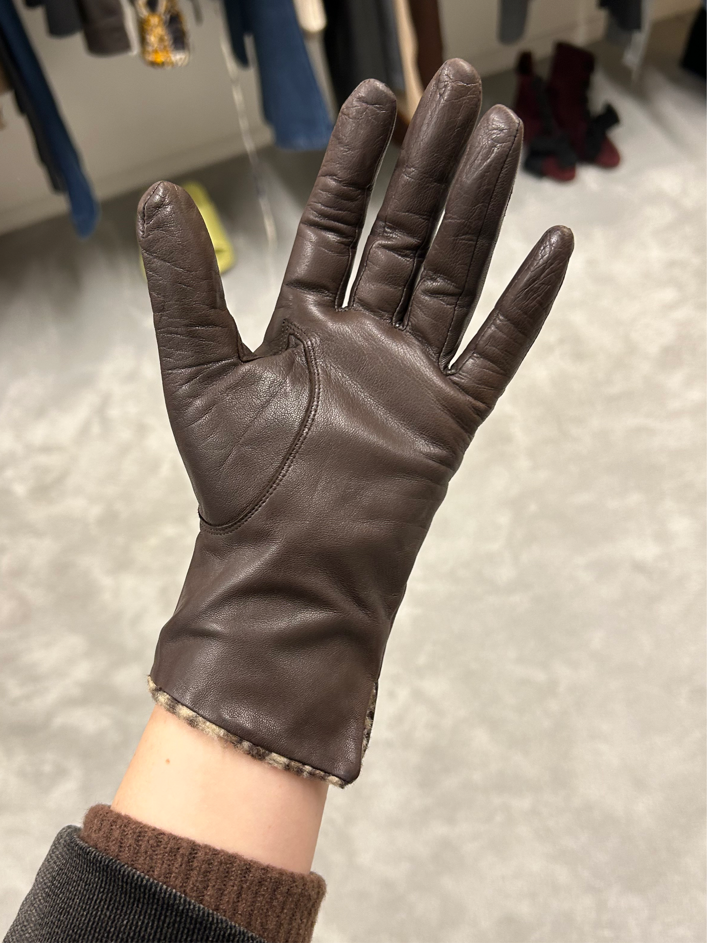 MOSCHINO leather gloves