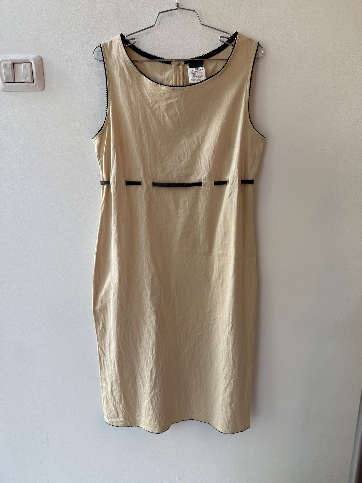 D&G Dolce & Gabbana Cream Belted Midi Dress 2000s