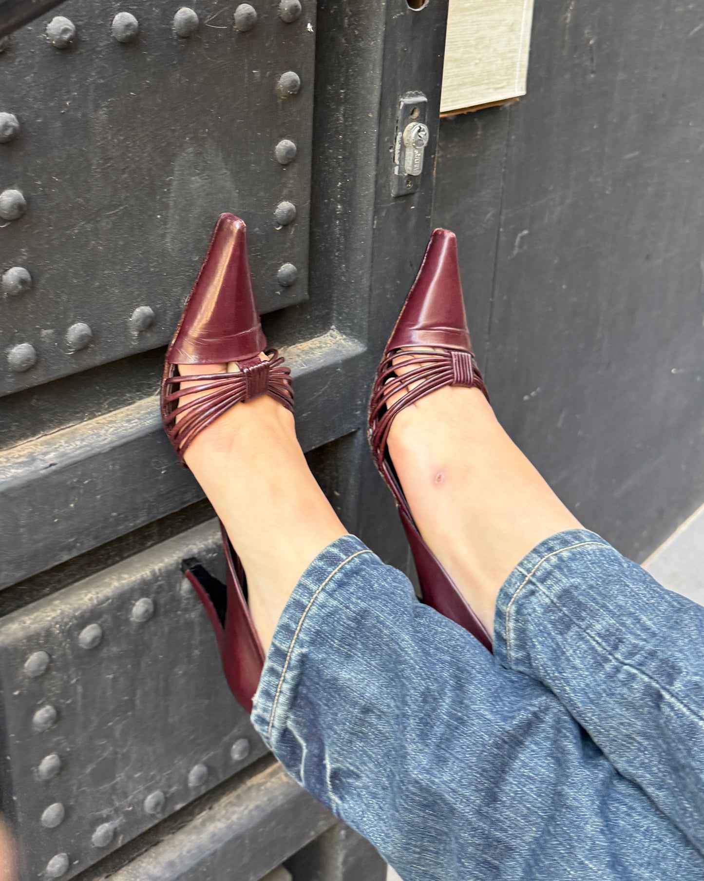 Yves Saint Laurent Oxblood Strappy Pointed Heels 39 EU