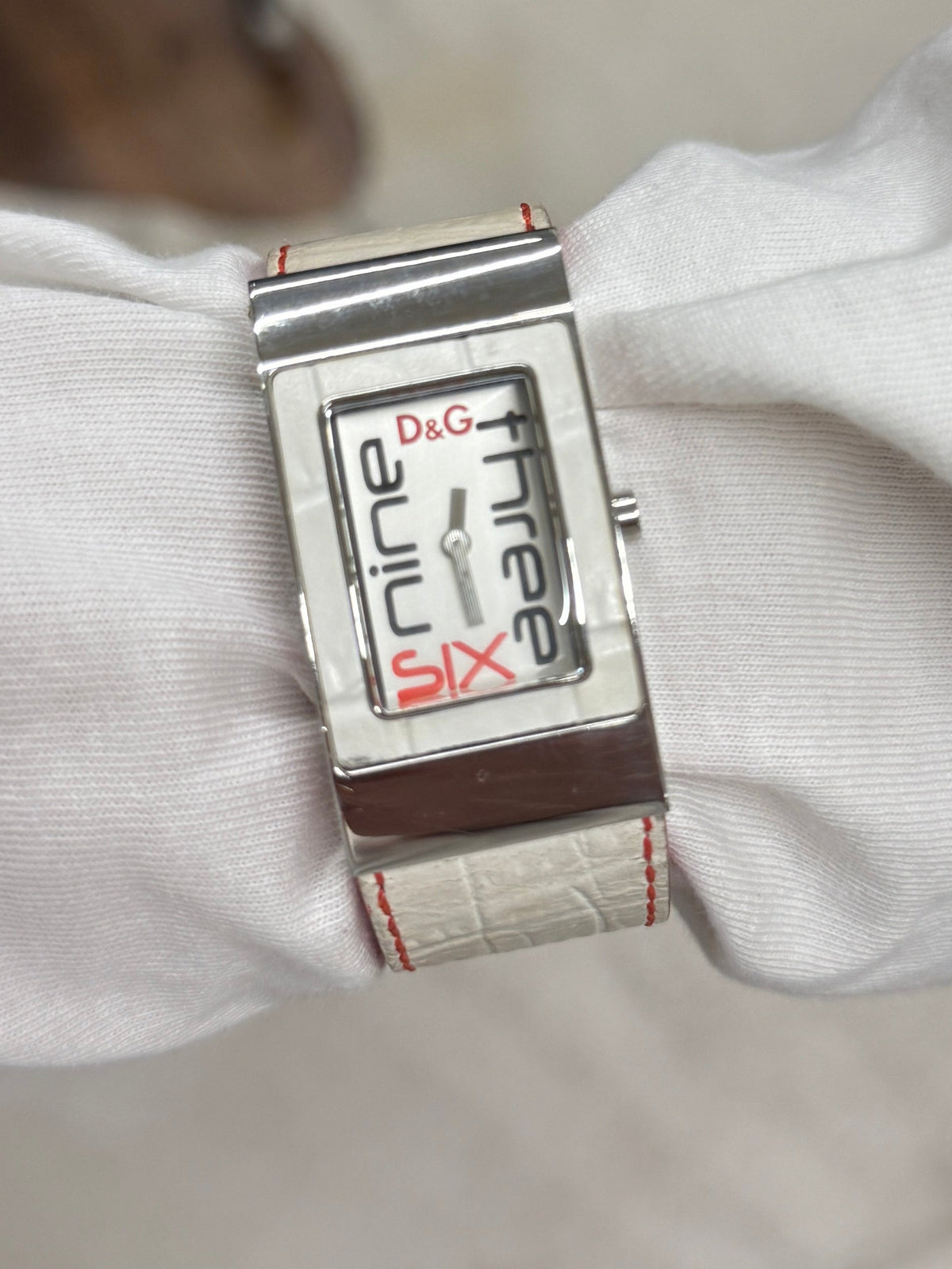 D&G Dolce & Gabbana Time Graphic Leather Watch