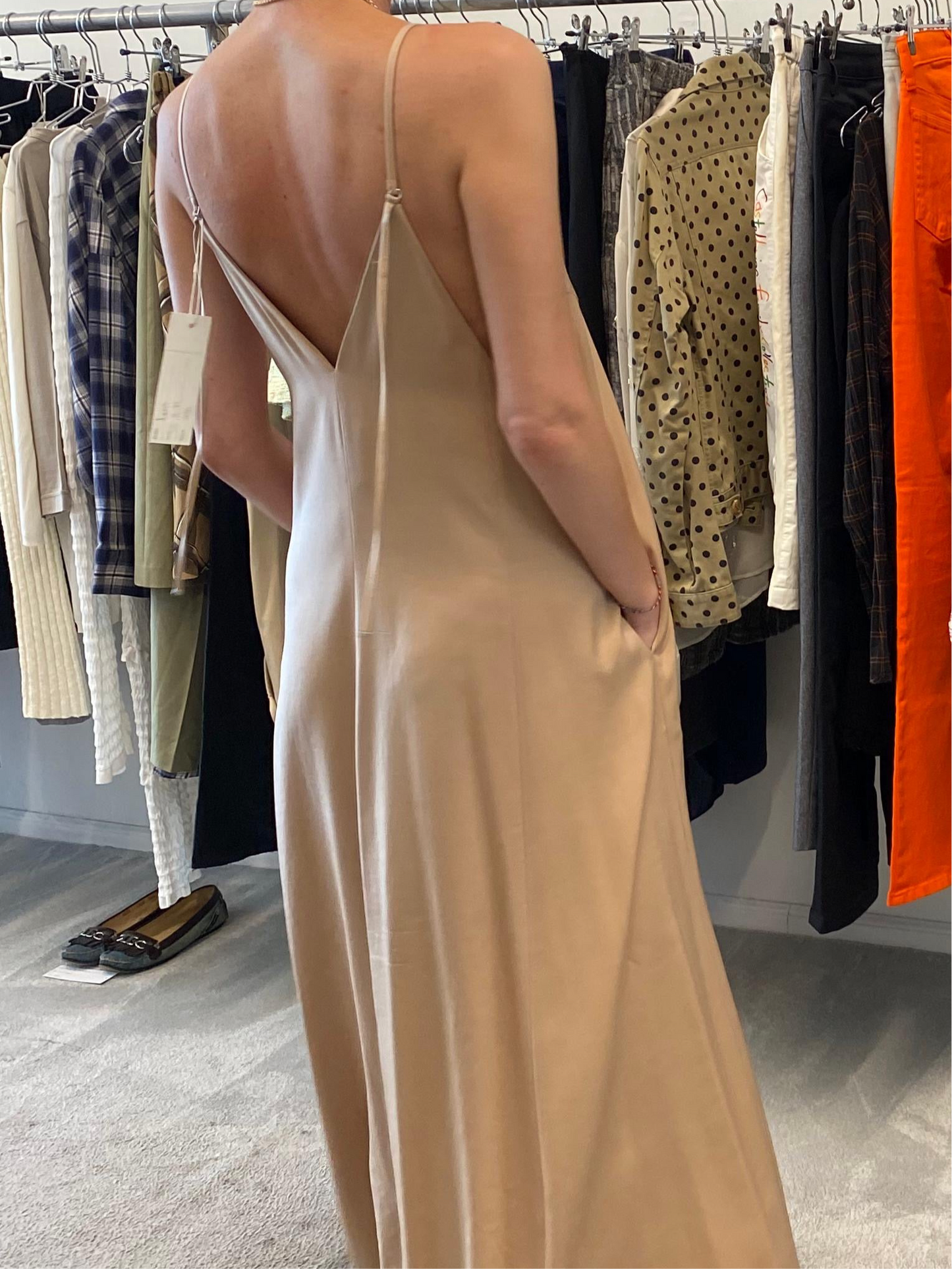 IÉNA – Minimalist Maxi Dress