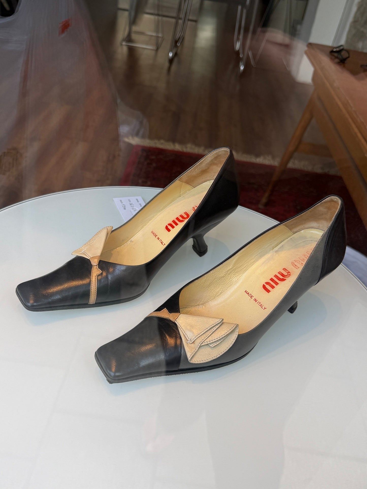 Miu Miu 1990s leather pumps