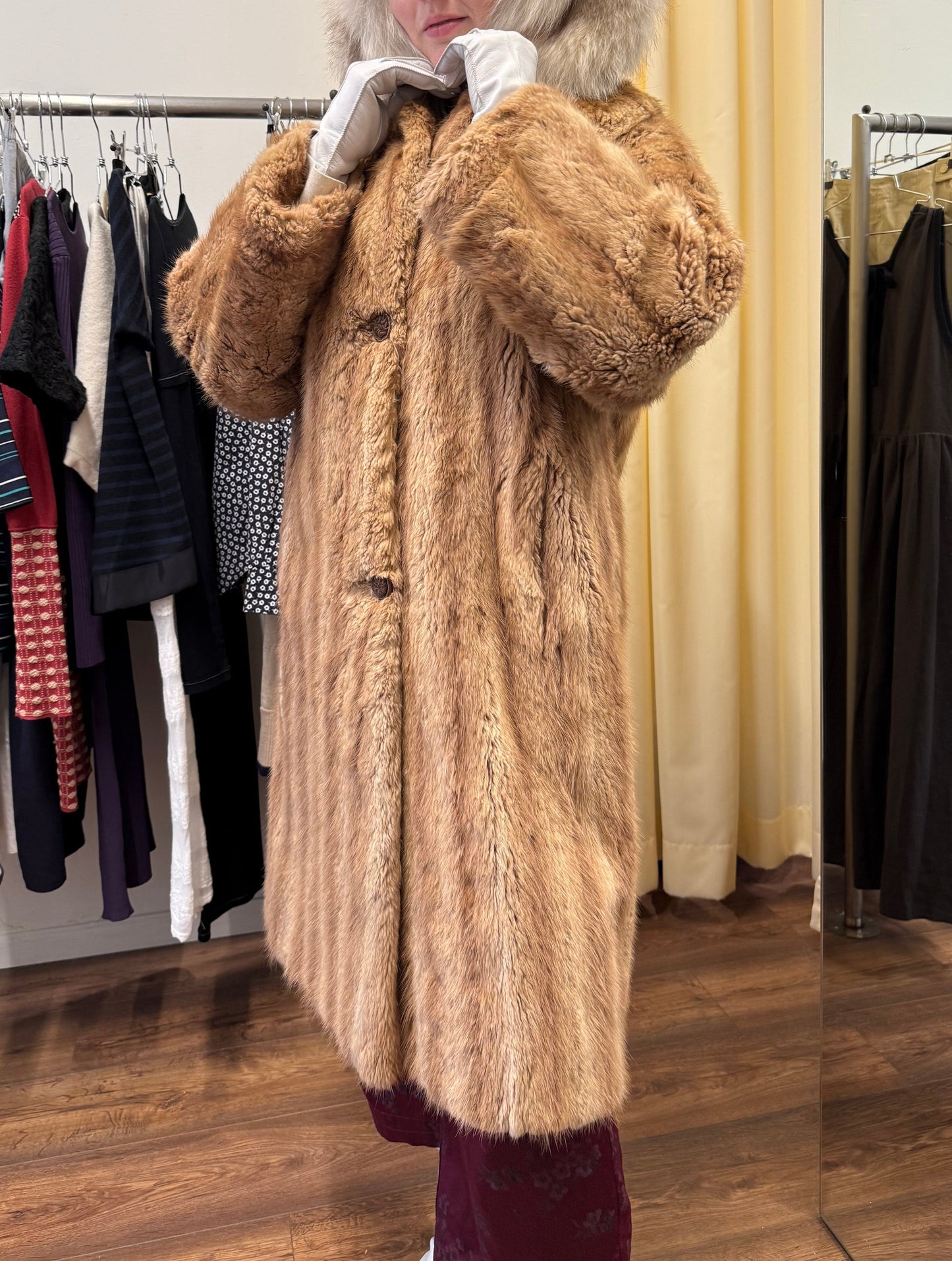 Vintage Real Fur Coat 1970s–1980s - Image 6