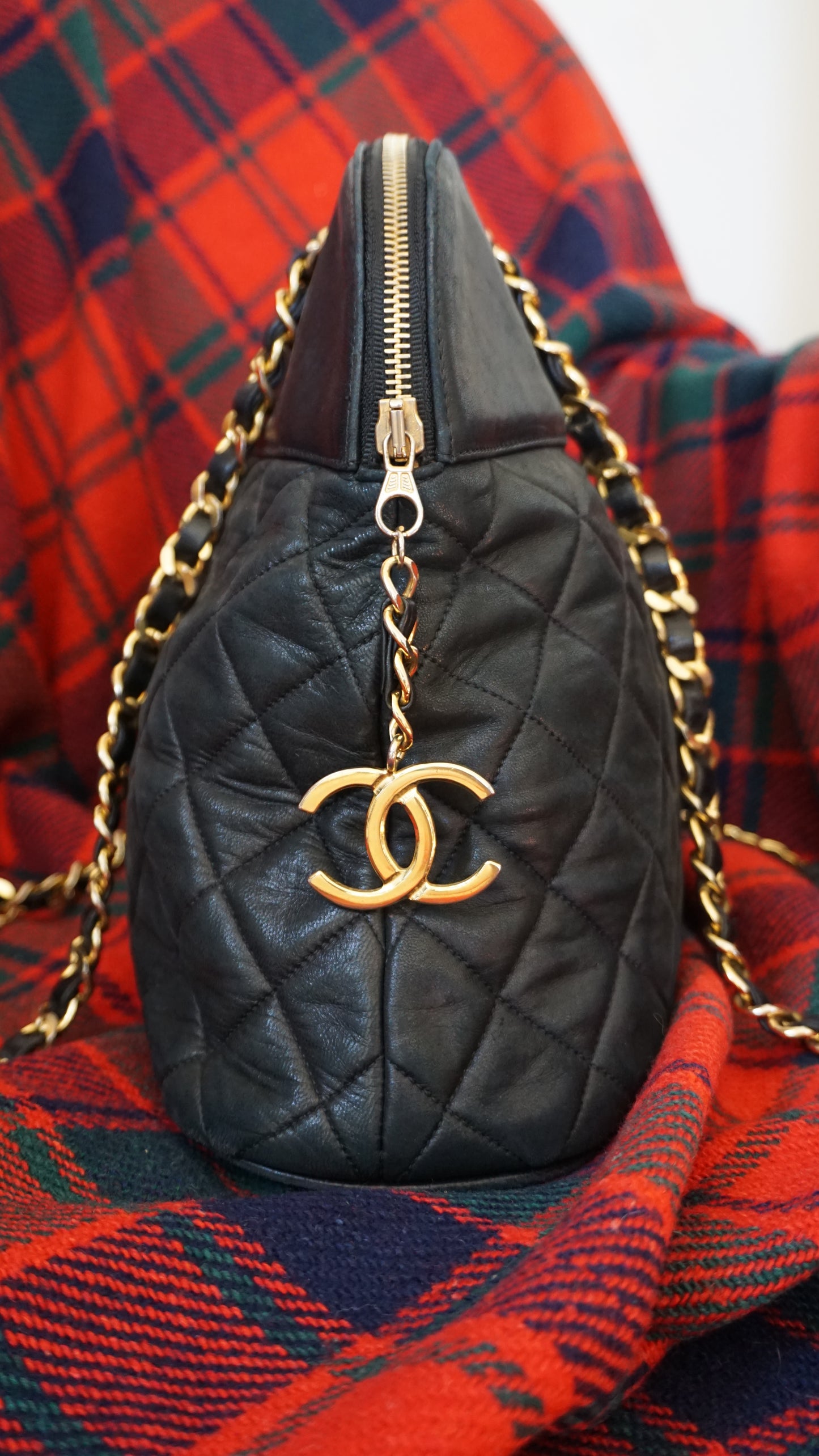 CHANEL medallion quilted CC shoulder bag