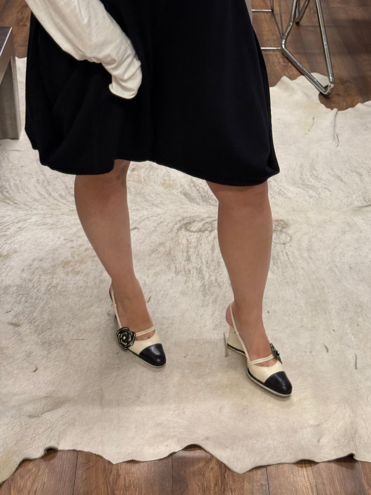 Vintage Chanel Two-Tone Camellia Slingback Wedges – Early 2000s