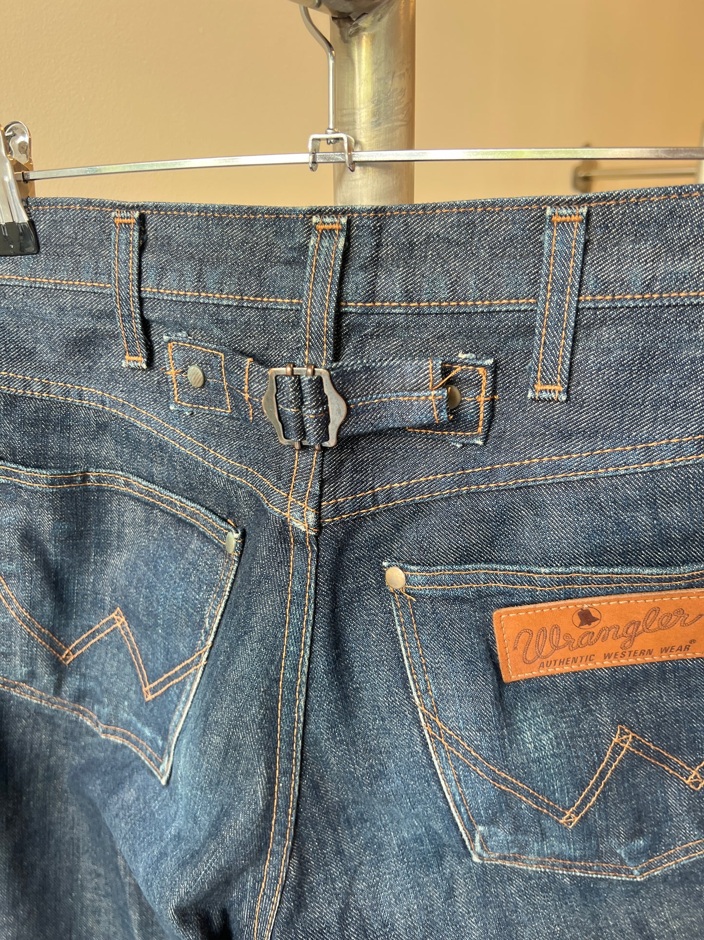 Wrangler Buckle Back Jean
