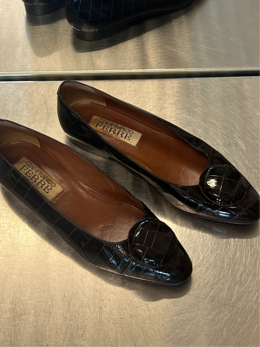 Gianfranco Ferre Patent Leather Ballerinas 37