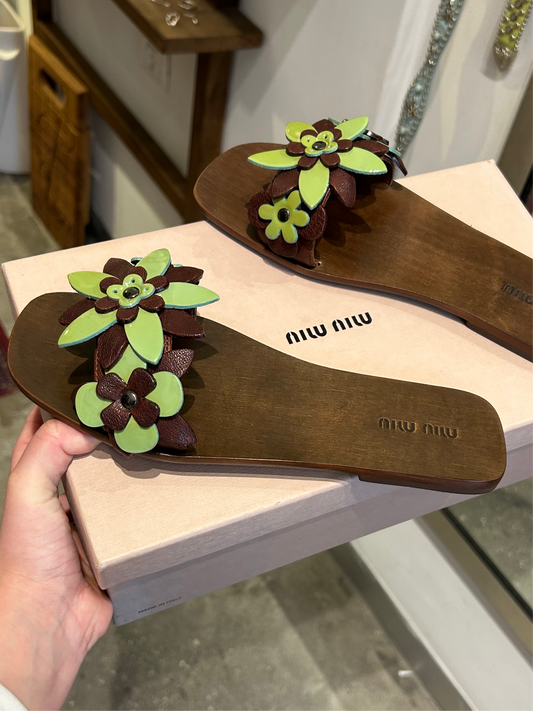 MIU MIU leather floral mules