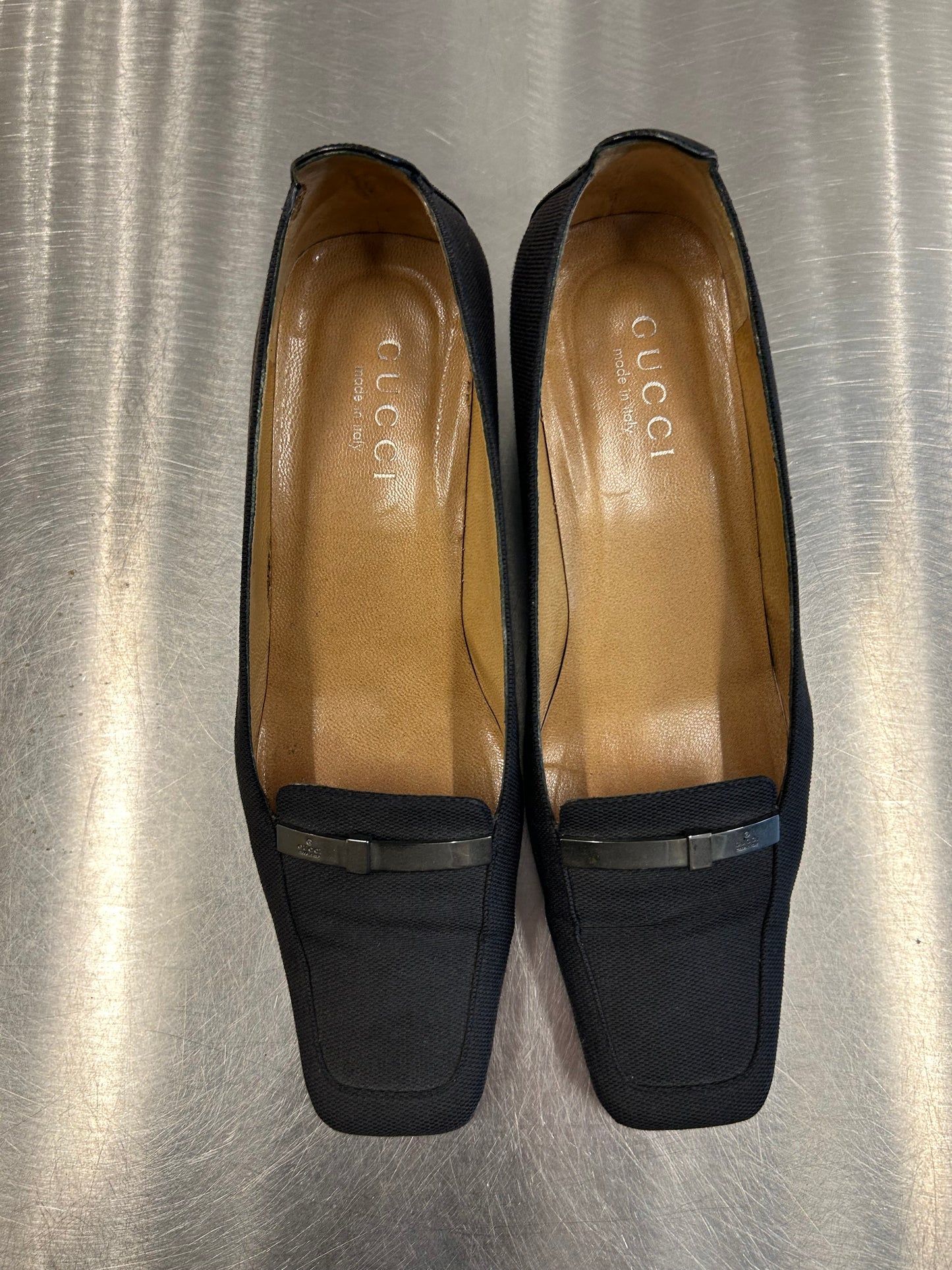 GUCCI canvas pumps 37