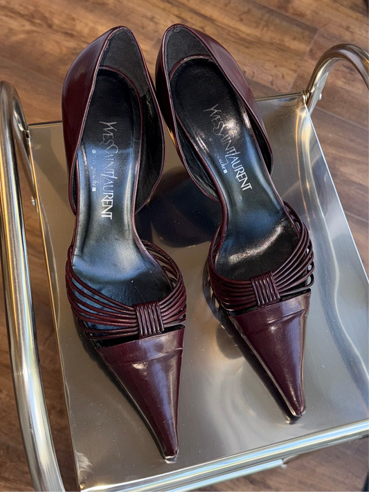 Yves Saint Laurent 90׳s pumps