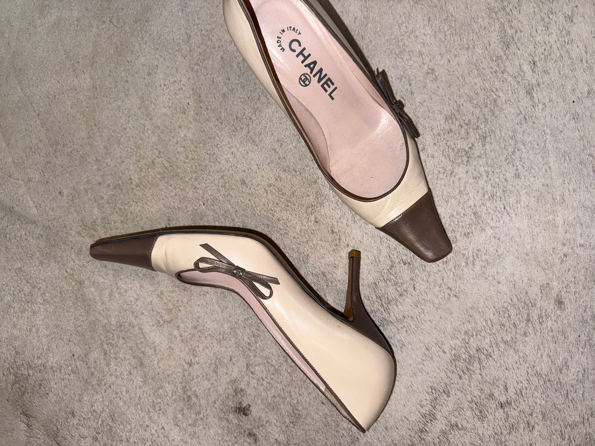 Chanel CC Bow Cap Toe Pumps 36.5 EU