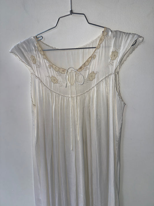 Antique Ivory Embroidered Silk Satin Nightgown – 1930s/40s