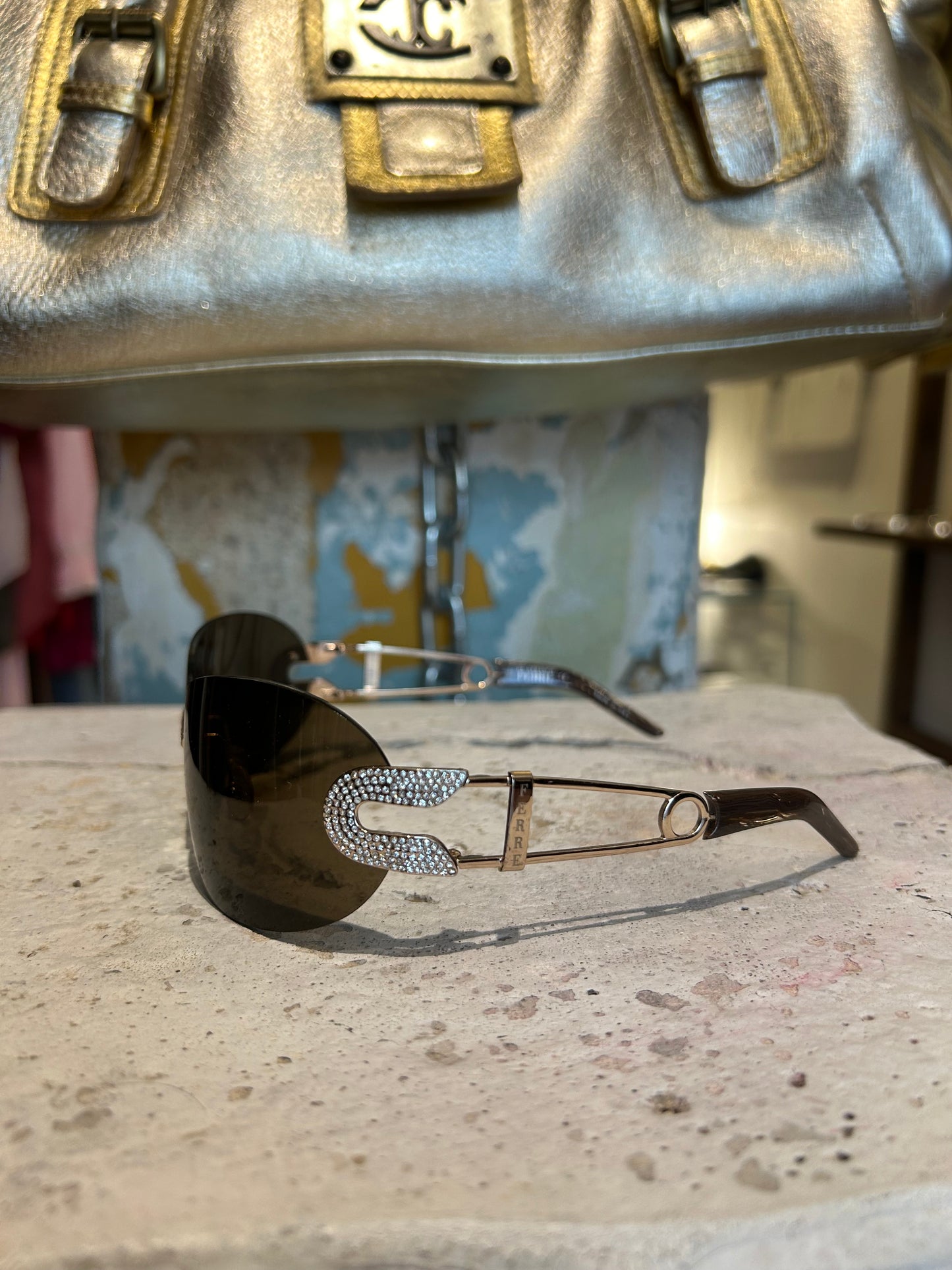 Gianfranco Ferrè swarovski safety pin gold sunglasses 🧷