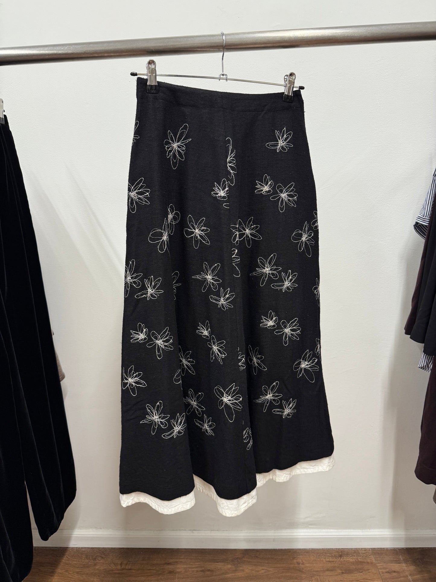 tricot COMME des GARÇONS EmbroiderySkirt