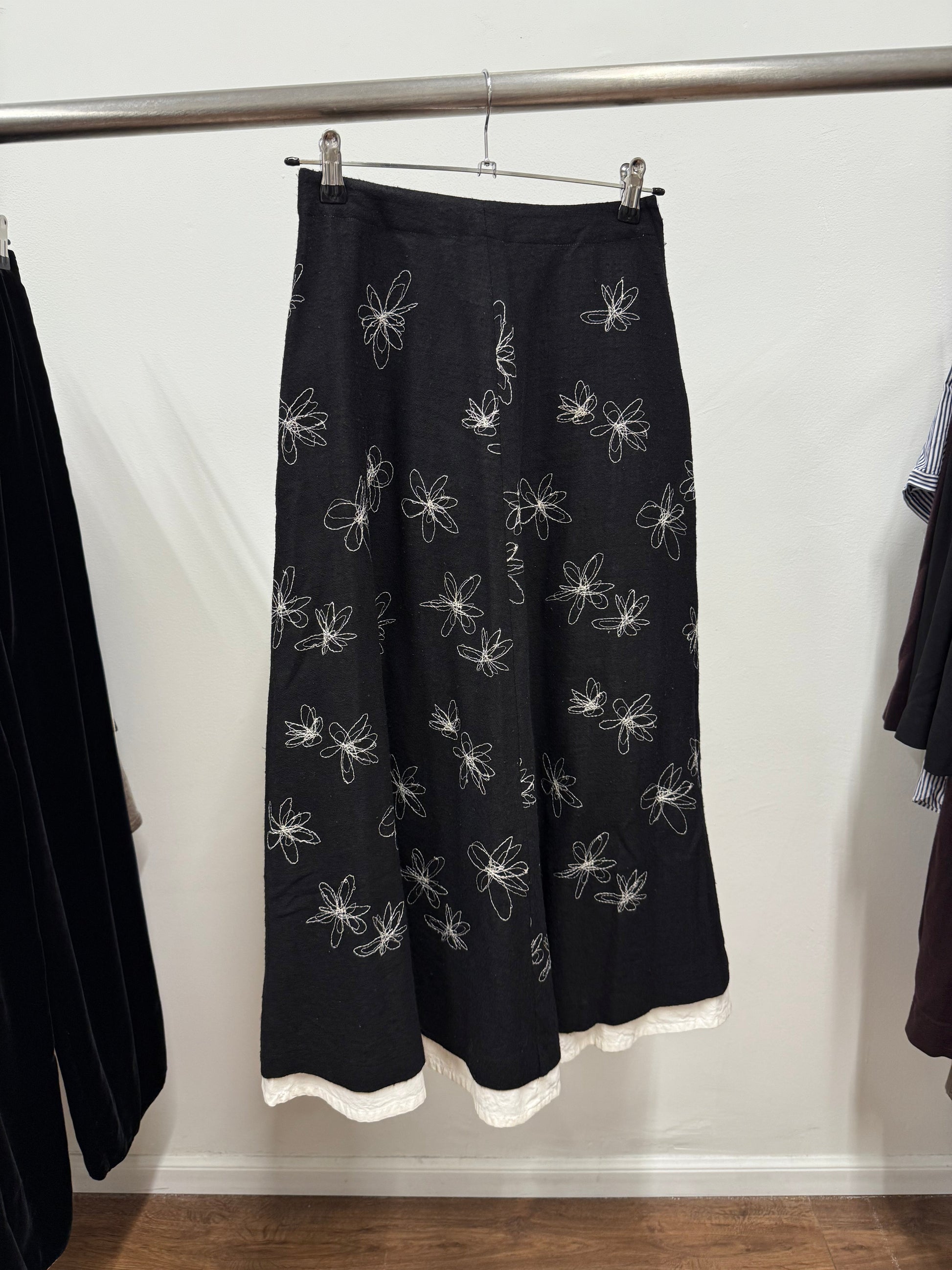 tricot COMME des GARÇONS EmbroiderySkirt