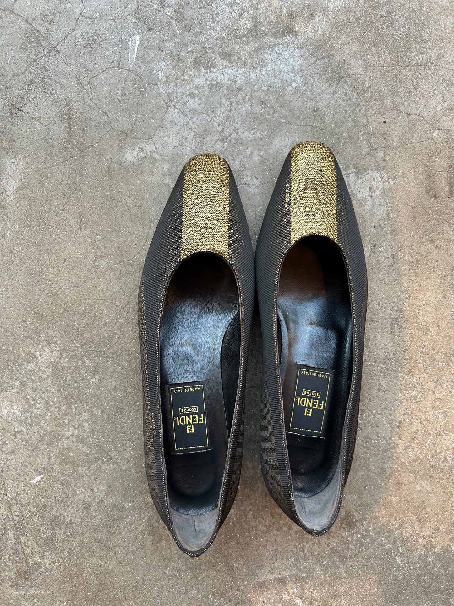 FENDI 90’s golden flats 36.5 EU