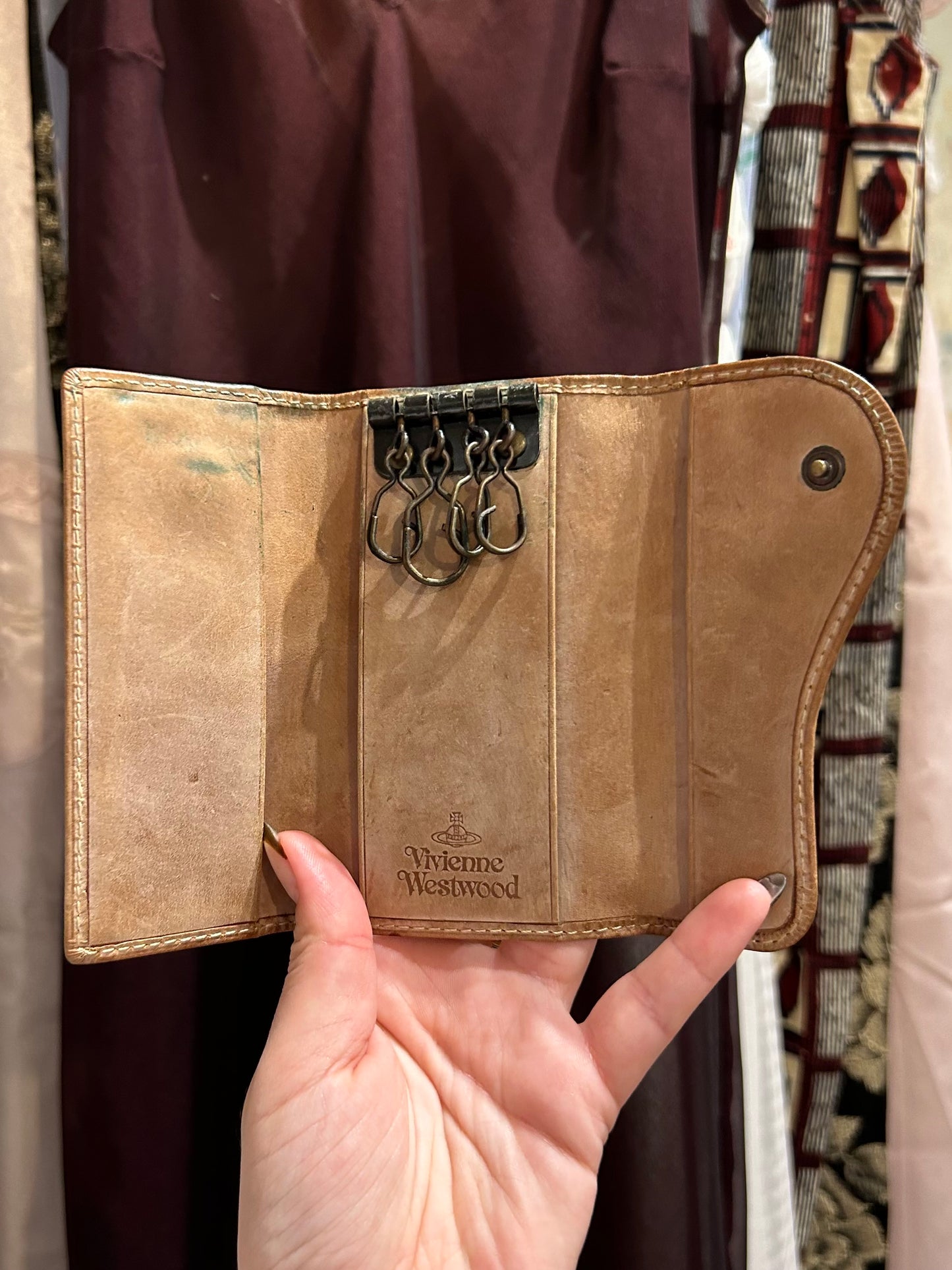 VIVIENNE WESTWOOD light brown key wallet 🔑