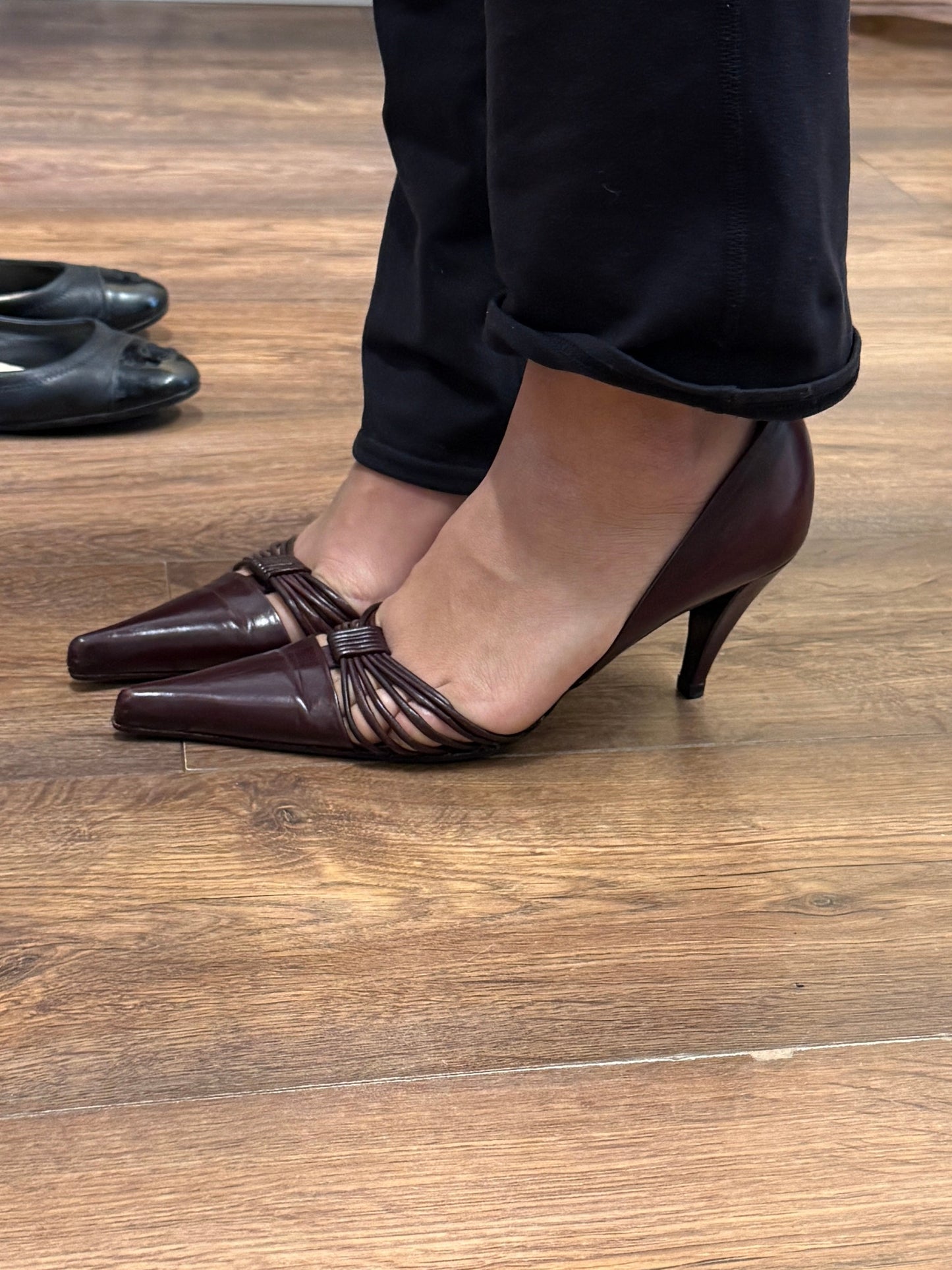 Yves Saint Laurent Oxblood Strappy Pointed Heels 38.5 EU